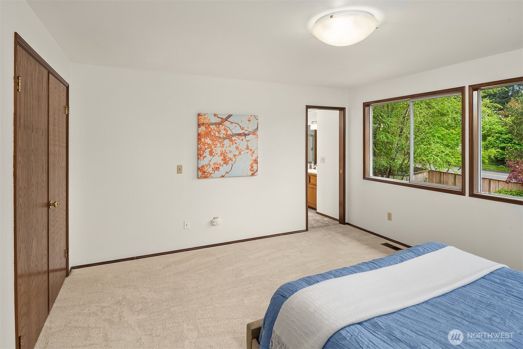24346 SE 43rd Place , Sammamish, WA 98029