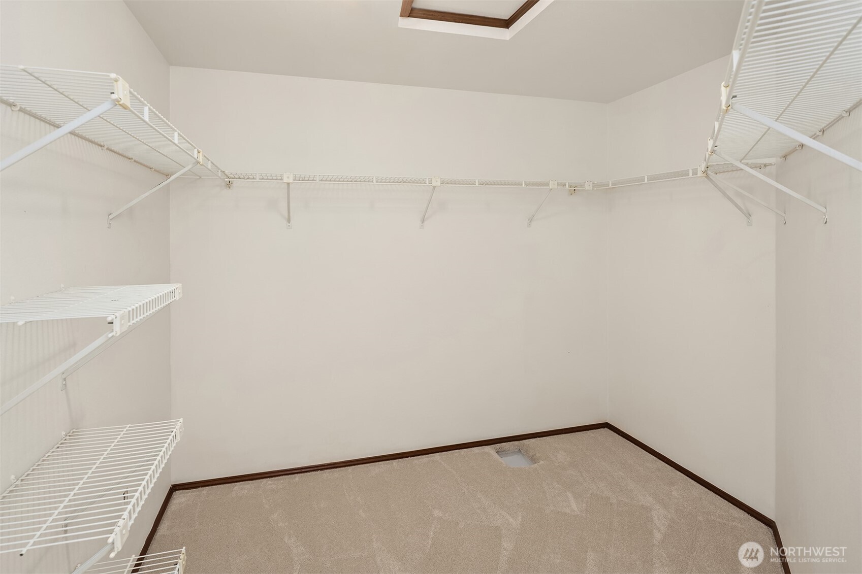 24346 SE 43rd Place , Sammamish, WA 98029