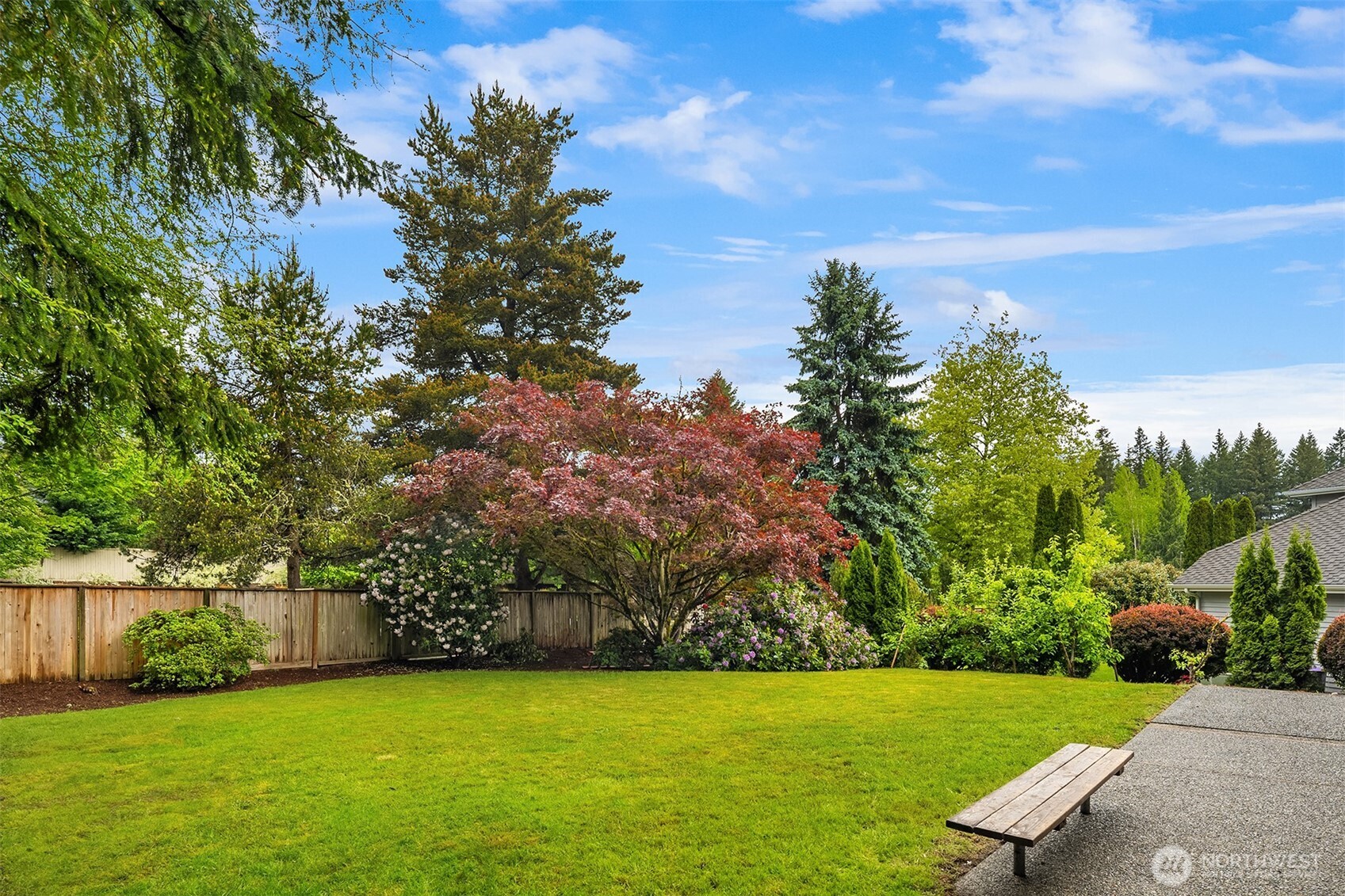 24346 SE 43rd Place , Sammamish, WA 98029