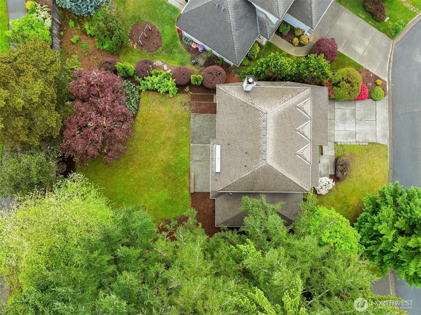 24346 SE 43rd Place , Sammamish, WA 98029