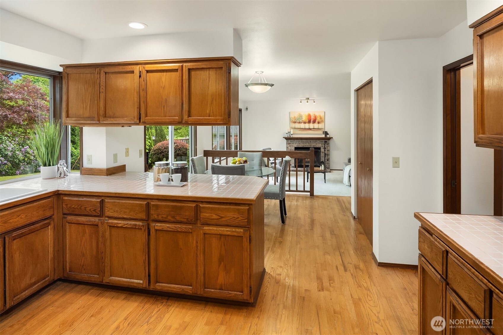 24346 SE 43rd Place , Sammamish, WA 98029