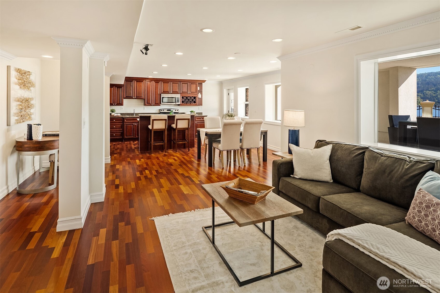 3921 202nd Place SE, Sammamish, WA 98075
