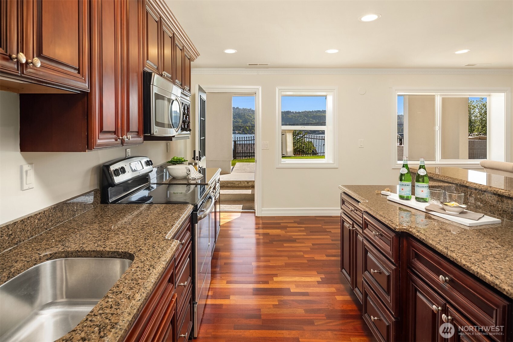 3921 202nd Place SE, Sammamish, WA 98075