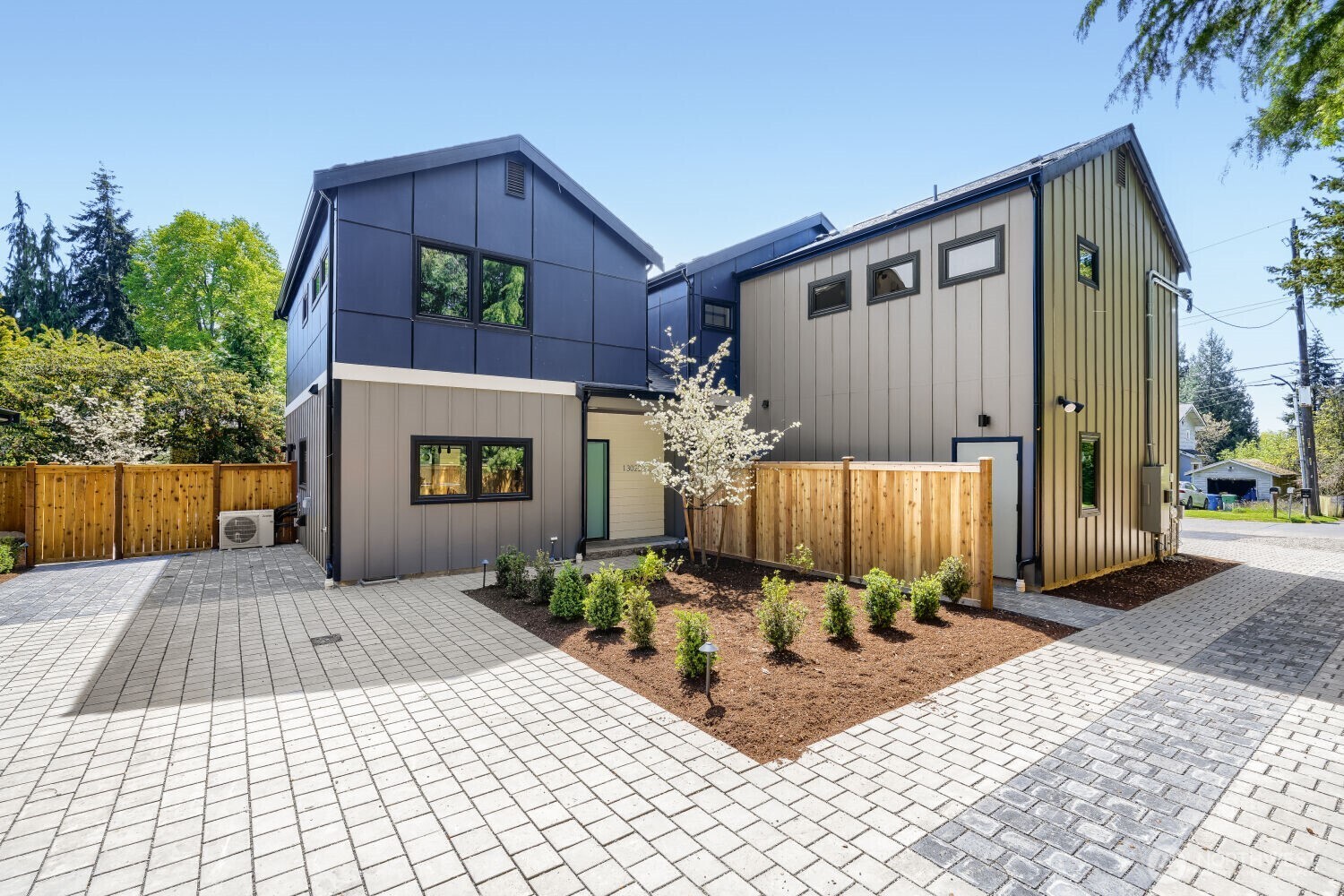 13022 Corliss Avenue N #B, Seattle, WA 98133