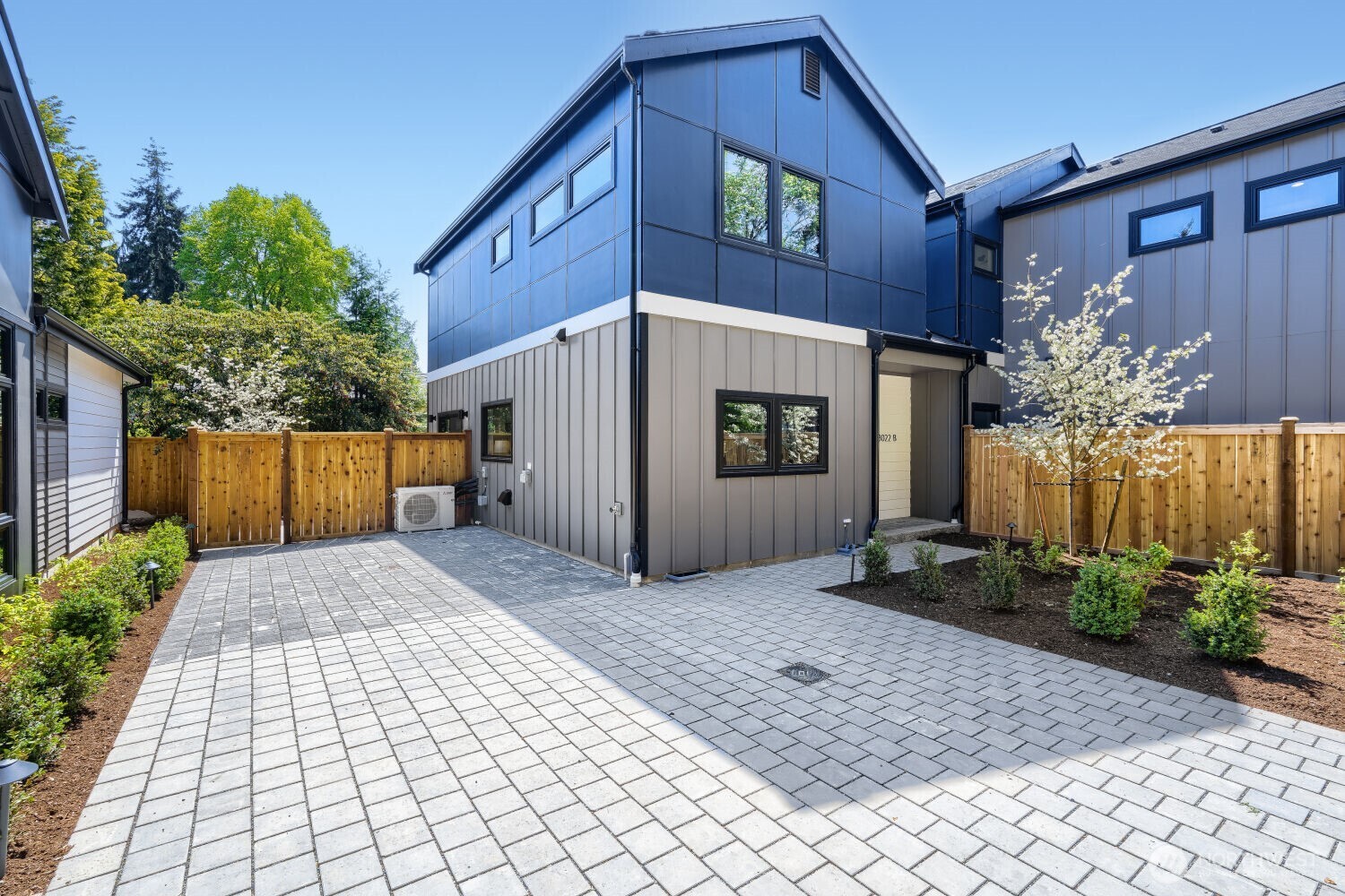 13022 Corliss Avenue N #B, Seattle, WA 98133