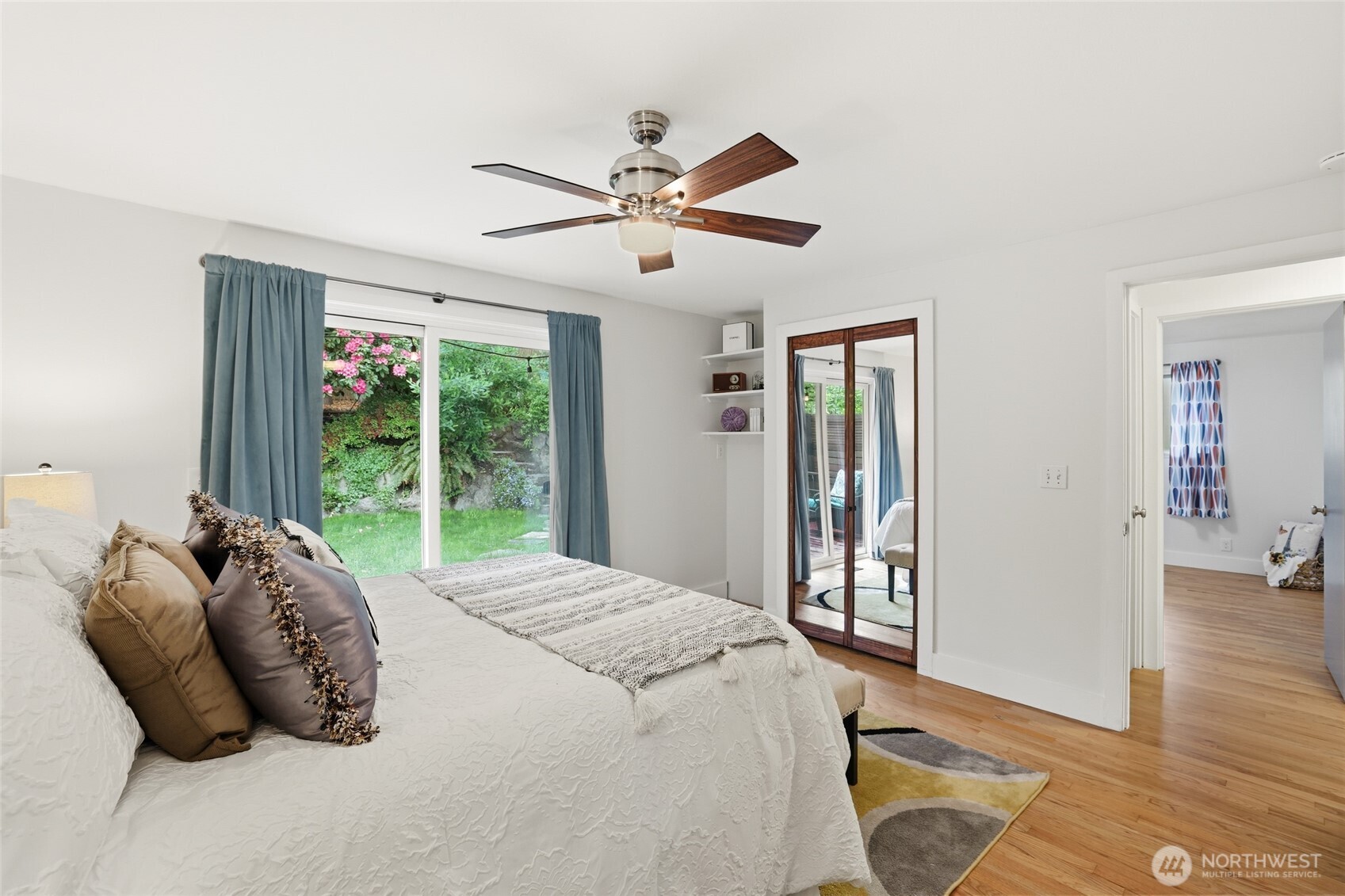 4543 50th Avenue SW, Seattle, WA 98116