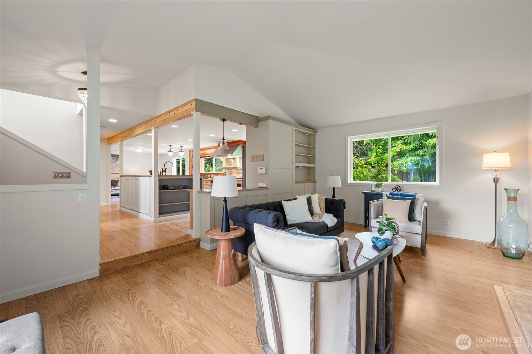 816 151st Place SW, Lynnwood, WA 98087