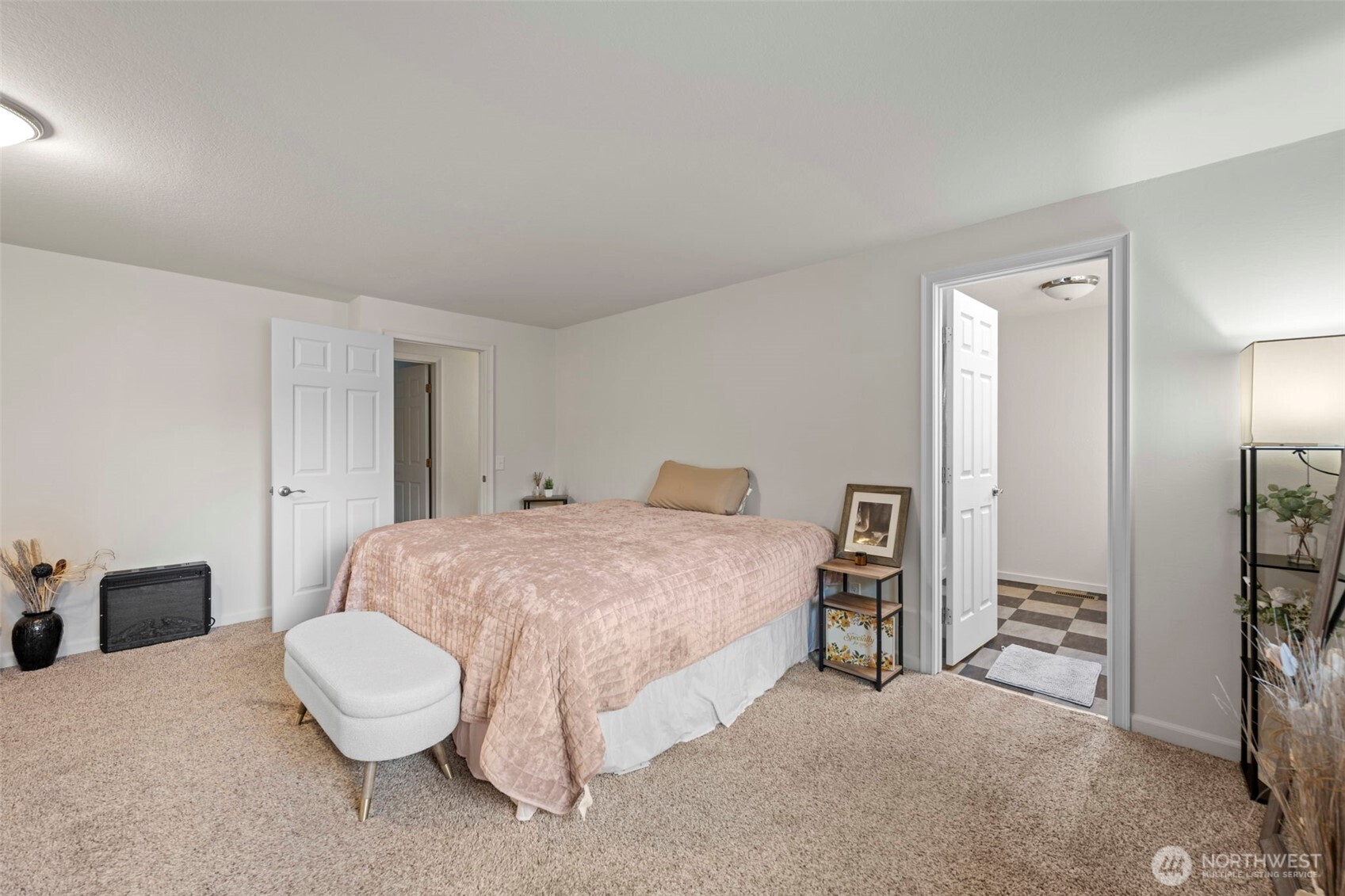 816 151st Place SW, Lynnwood, WA 98087