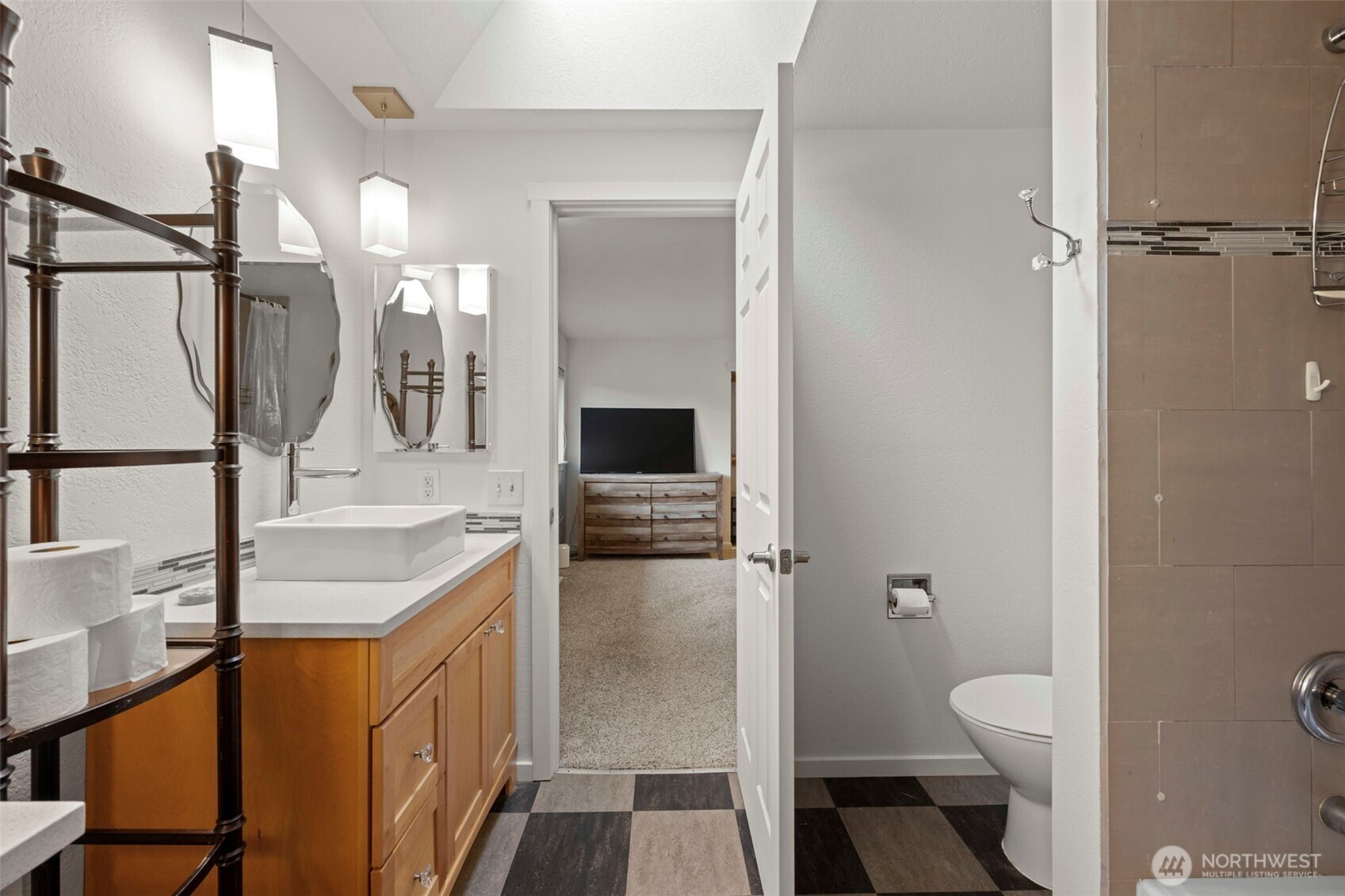 816 151st Place SW, Lynnwood, WA 98087