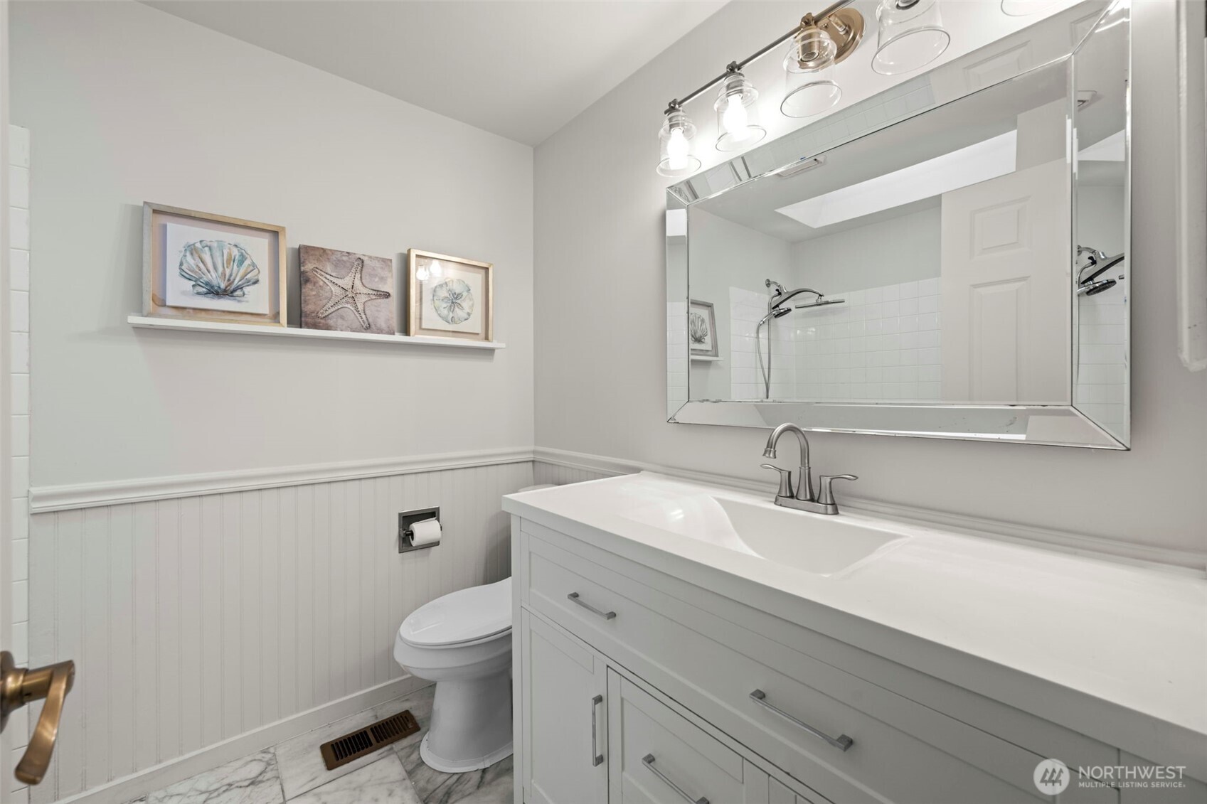 816 151st Place SW, Lynnwood, WA 98087