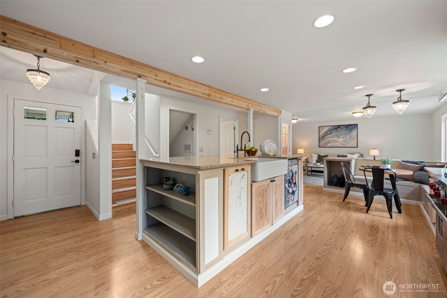 816 151st Place SW, Lynnwood, WA 98087