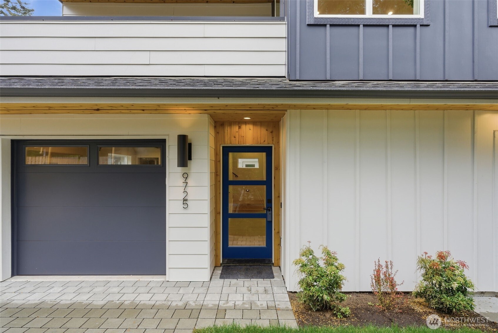 9725 Evanston Avenue N, Seattle, WA 98103