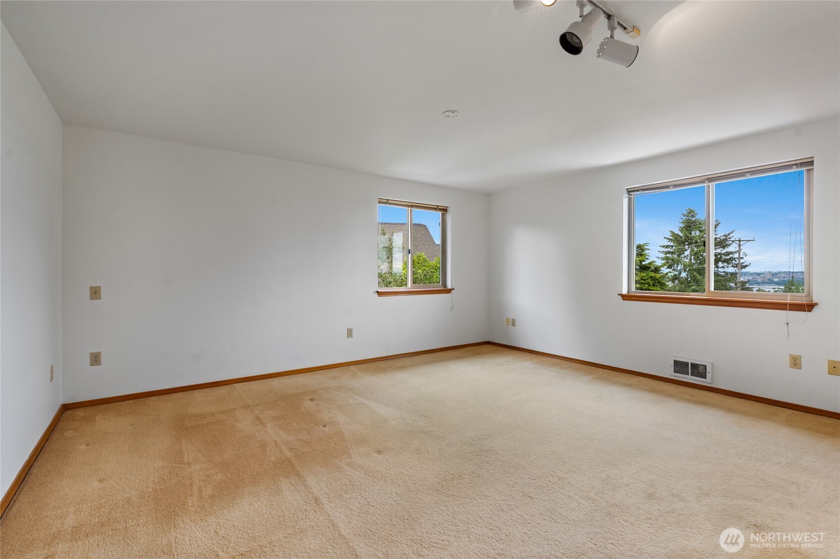 4701 Osprey Drive NE, Tacoma, WA 98422