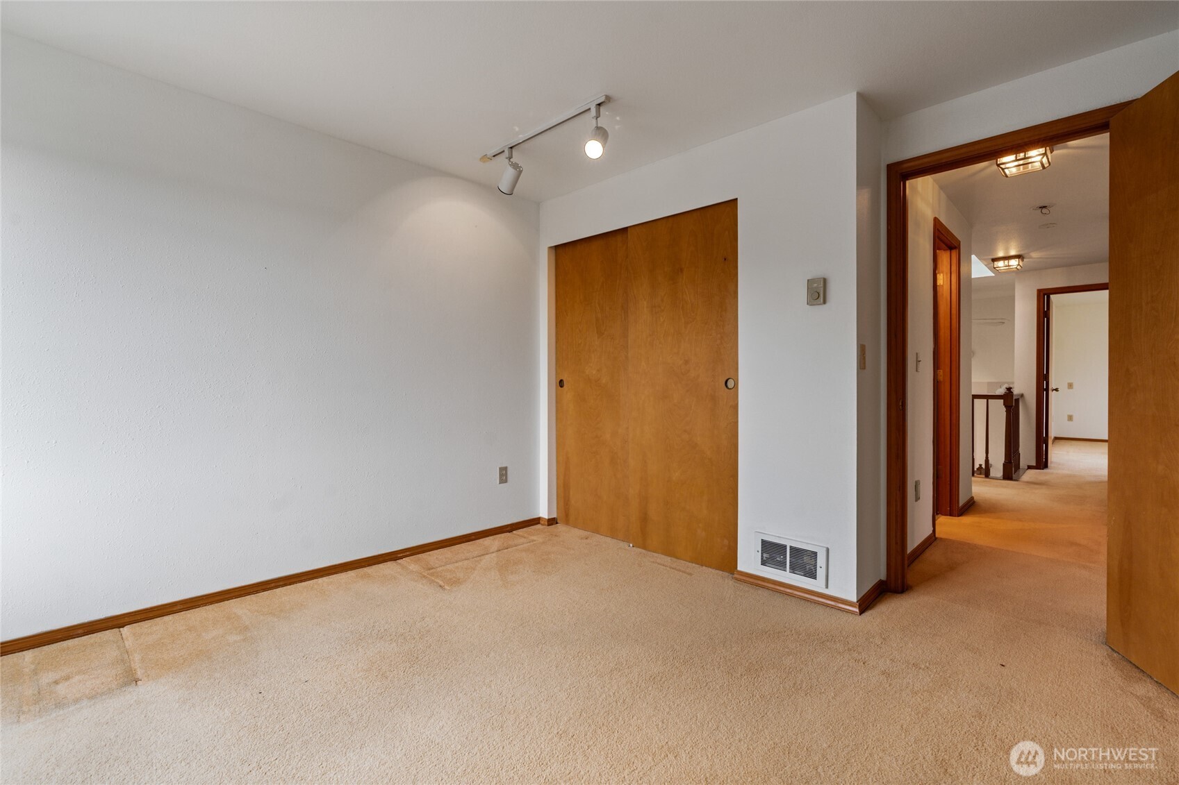 4701 Osprey Drive NE, Tacoma, WA 98422