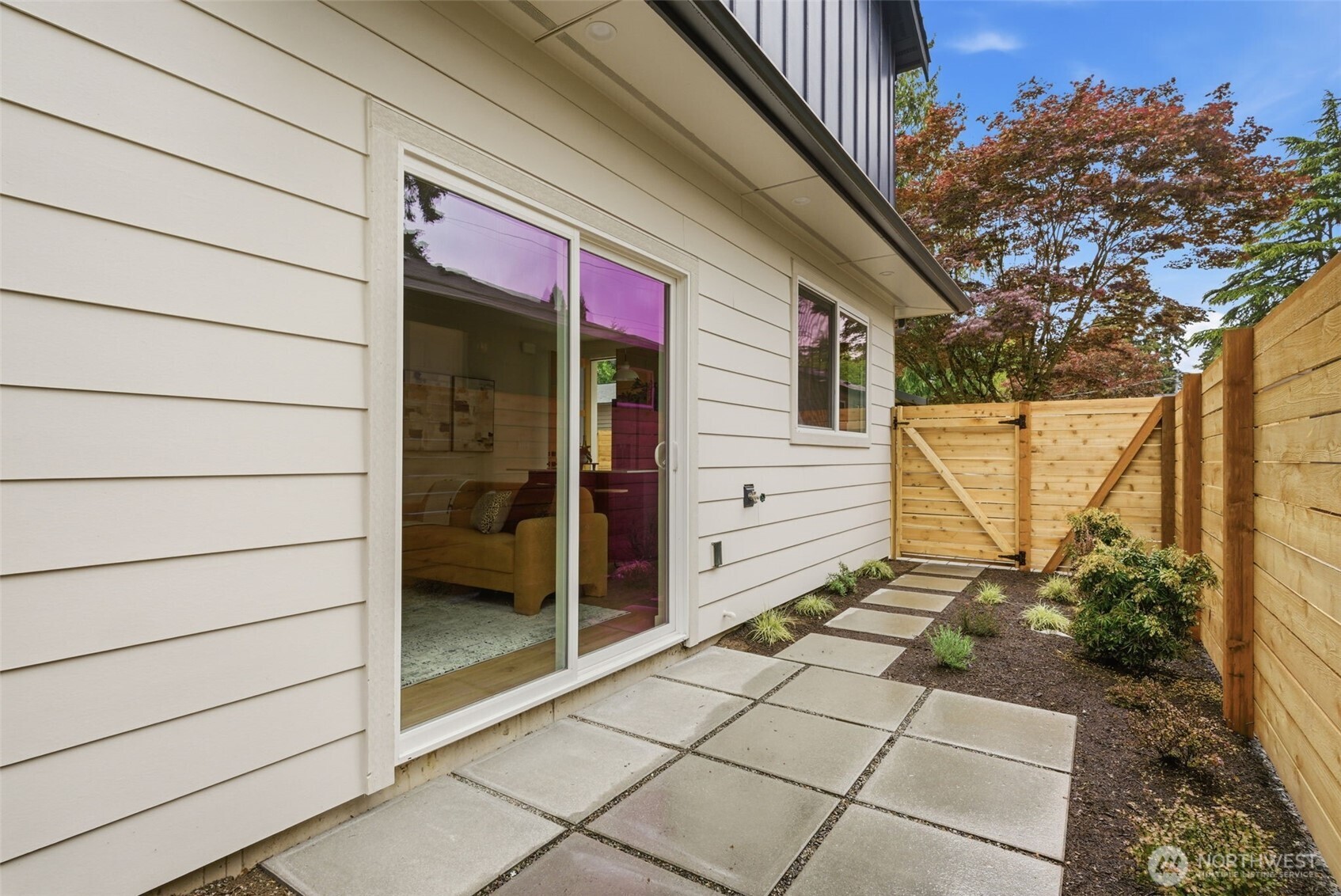 9725 Evanston Avenue N #B, Seattle, WA 98103