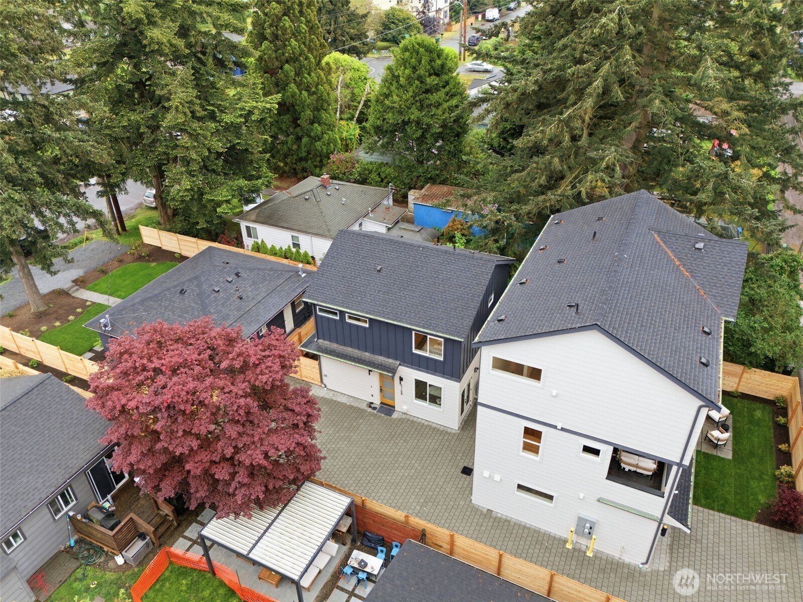 9725 Evanston Avenue N #B, Seattle, WA 98103