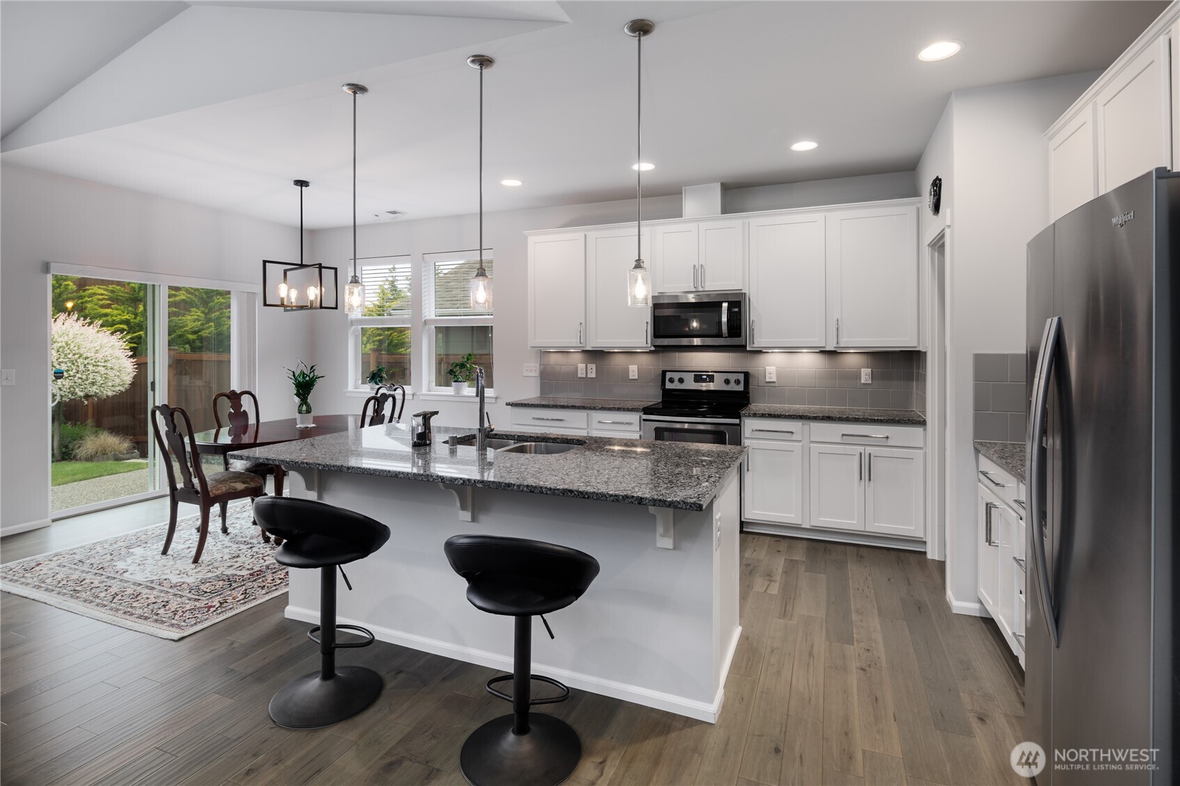 915 Alphine View Drive , Mount Vernon, WA 98274