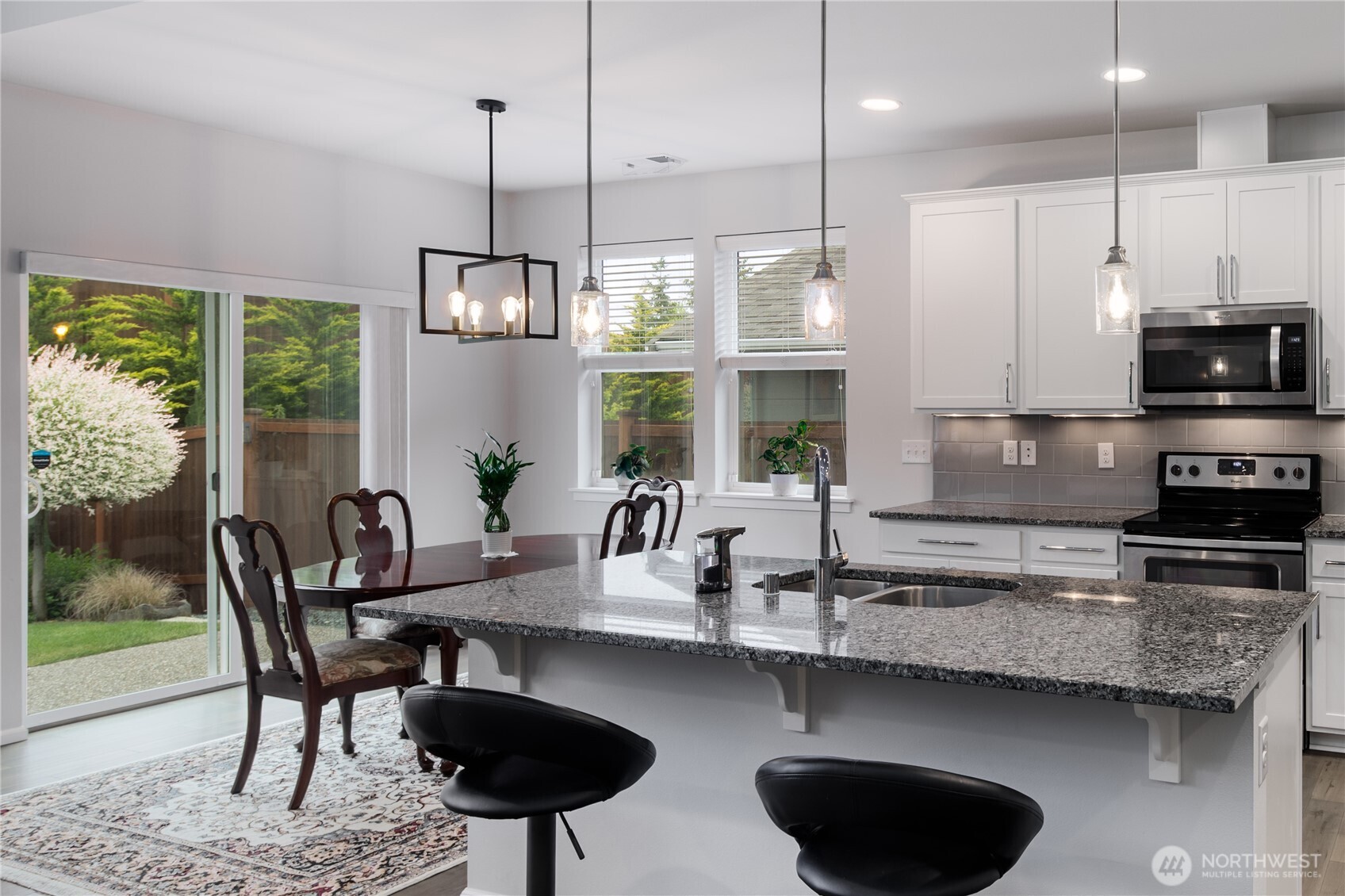 915 Alphine View Drive , Mount Vernon, WA 98274