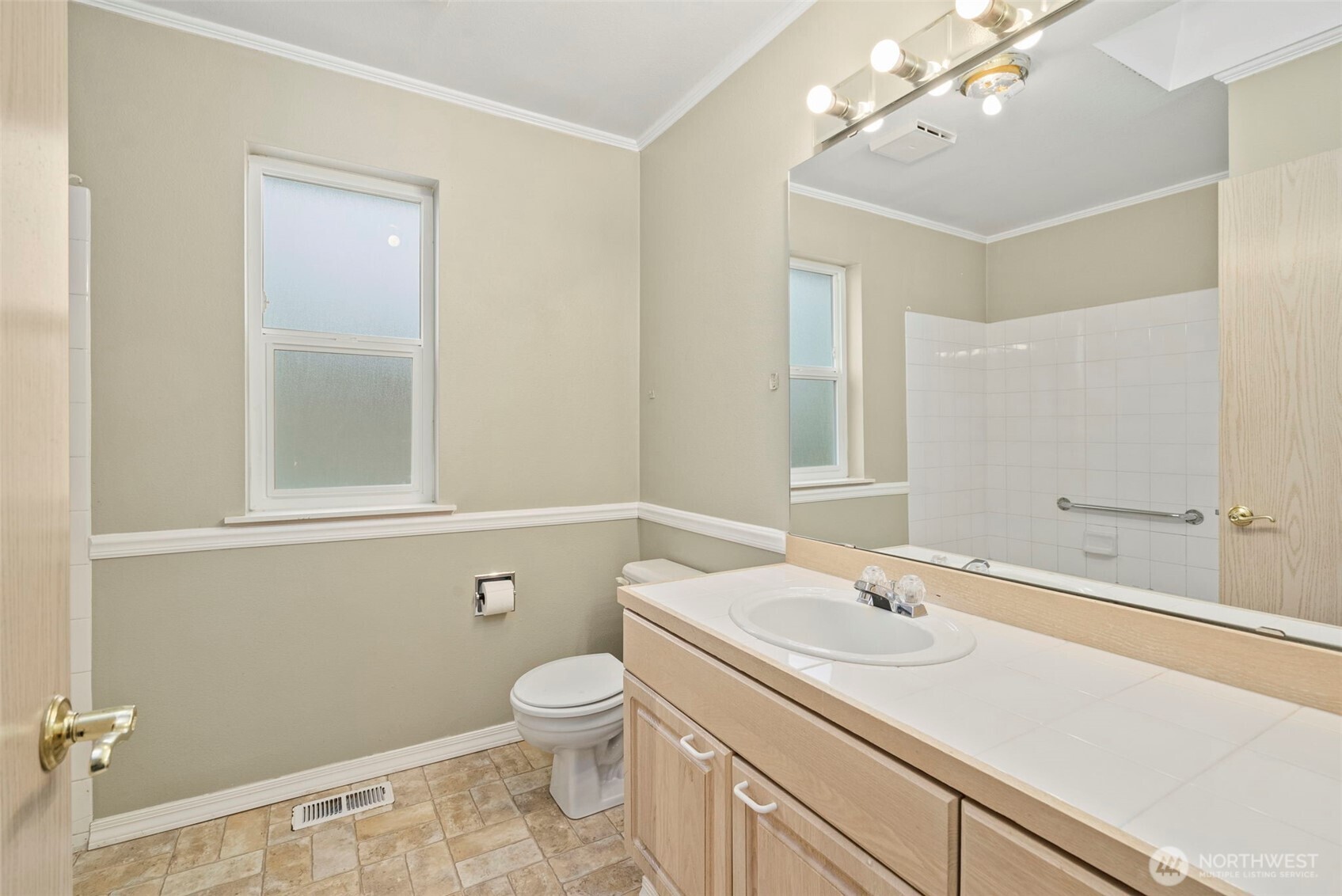 515 Corrin Avenue NW, Orting, WA 98360
