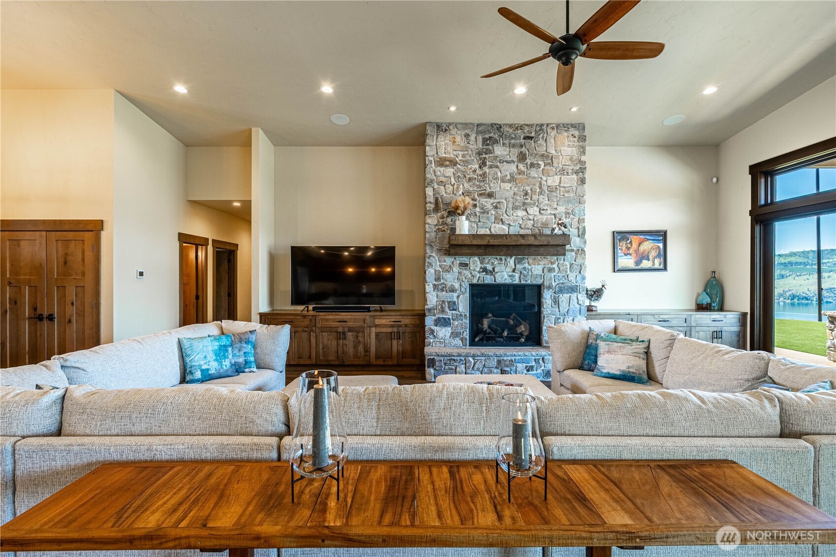 219 Corkscrew Lane , Manson, WA 98831