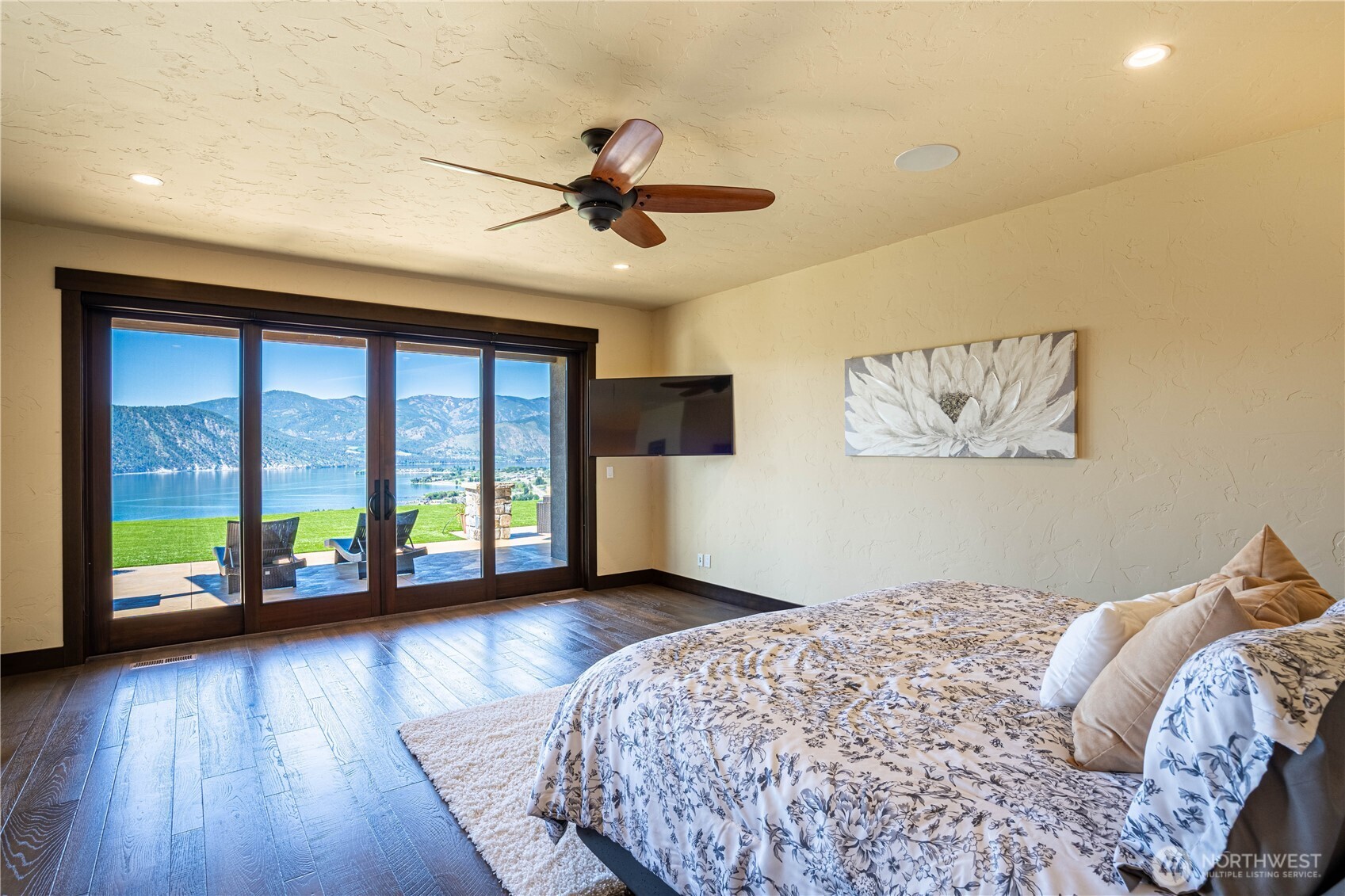 219 Corkscrew Lane , Manson, WA 98831