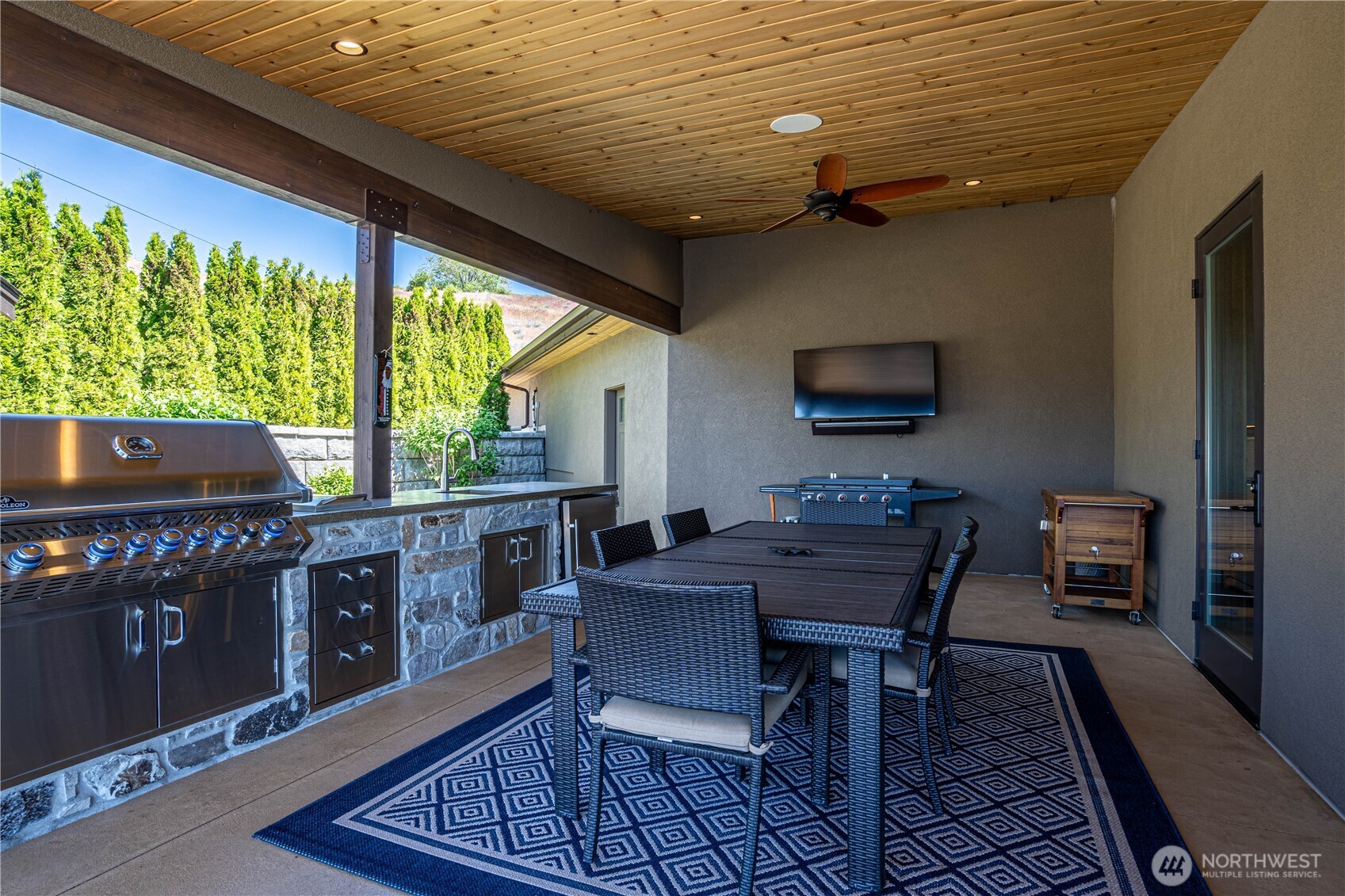 219 Corkscrew Lane , Manson, WA 98831