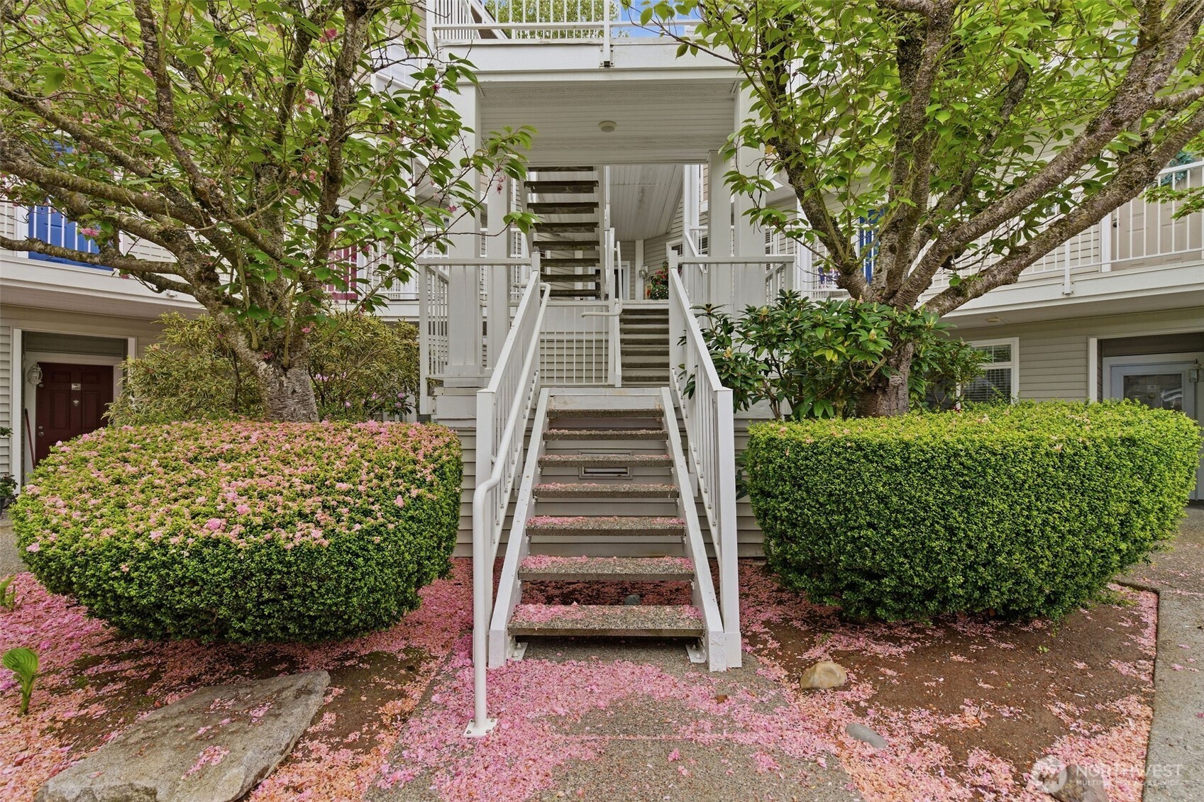 5400 Harbour Pointe Boulevard #G202, Mukilteo, WA 98275