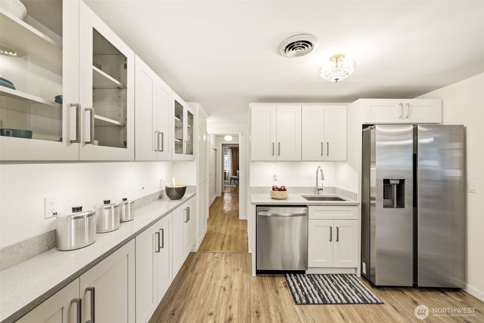13009 6th Place SW, Burien, WA 98146