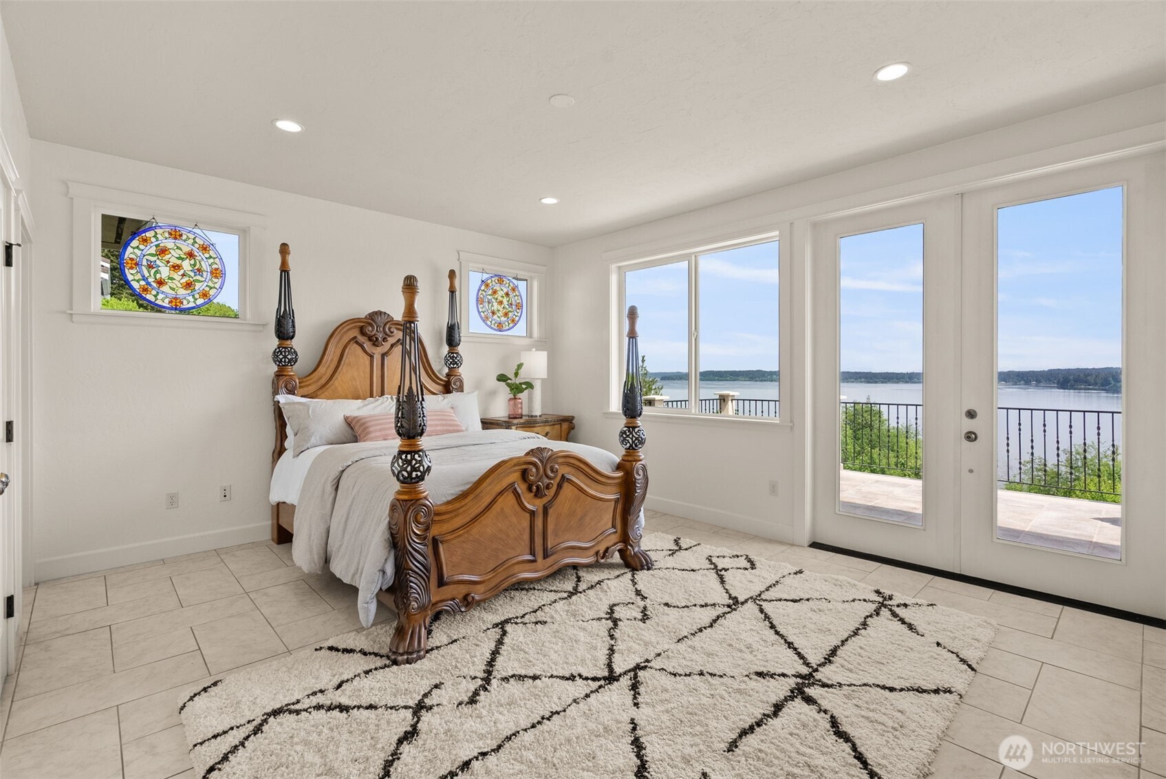 11182 Aquila Place NE, Poulsbo, WA 98370
