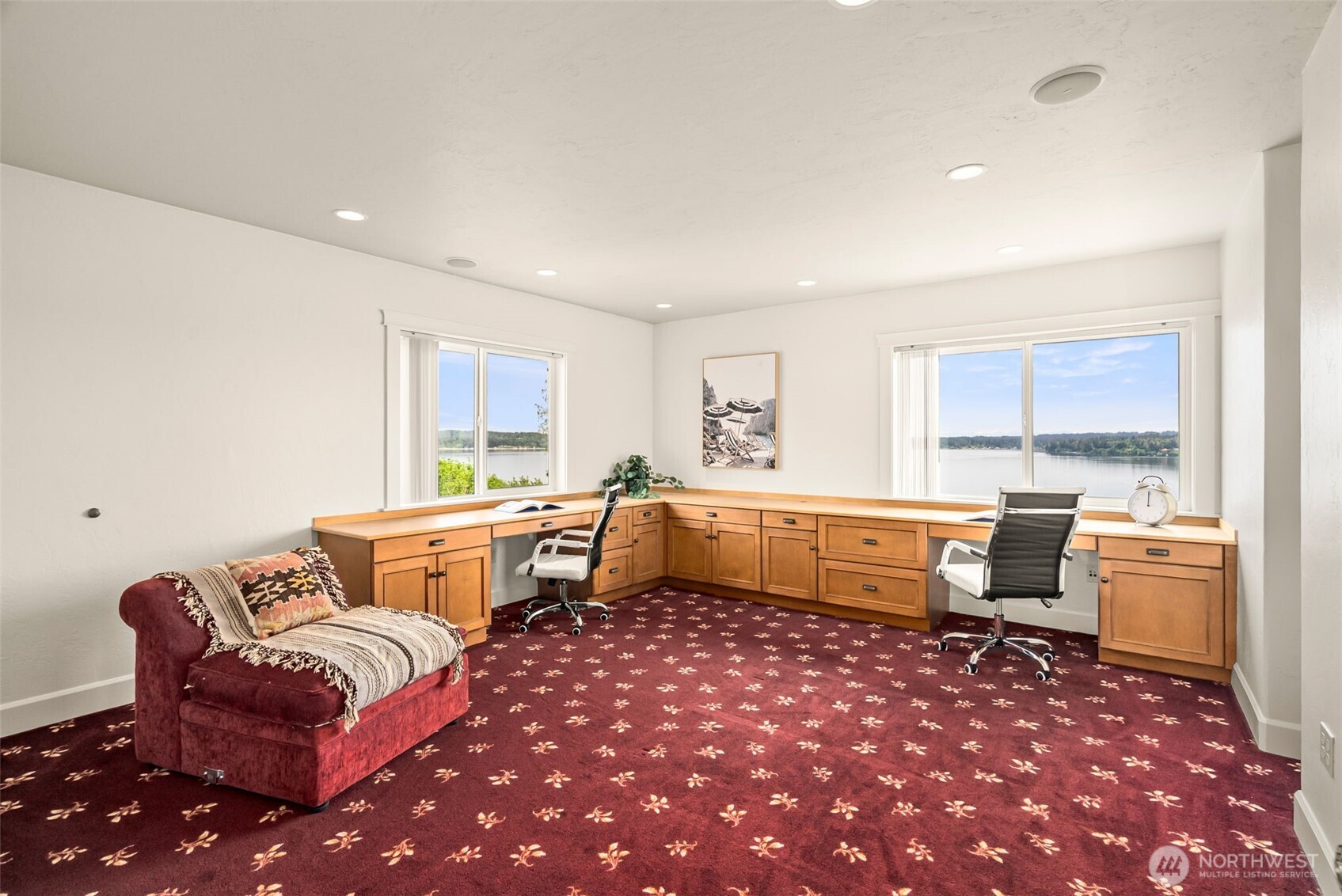 11182 Aquila Place NE, Poulsbo, WA 98370