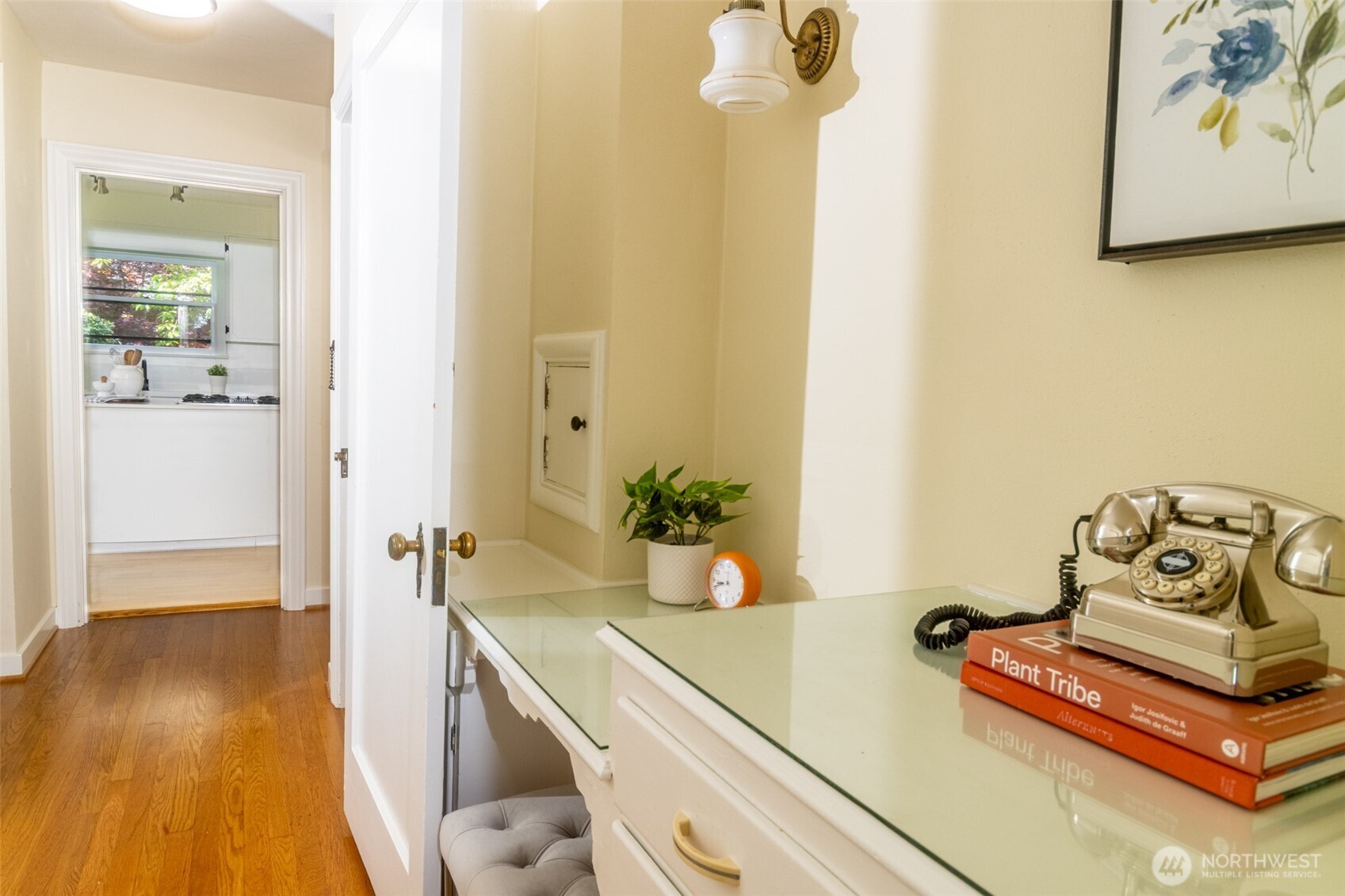 1403 2nd Avenue N, Seattle, WA 98109-3110