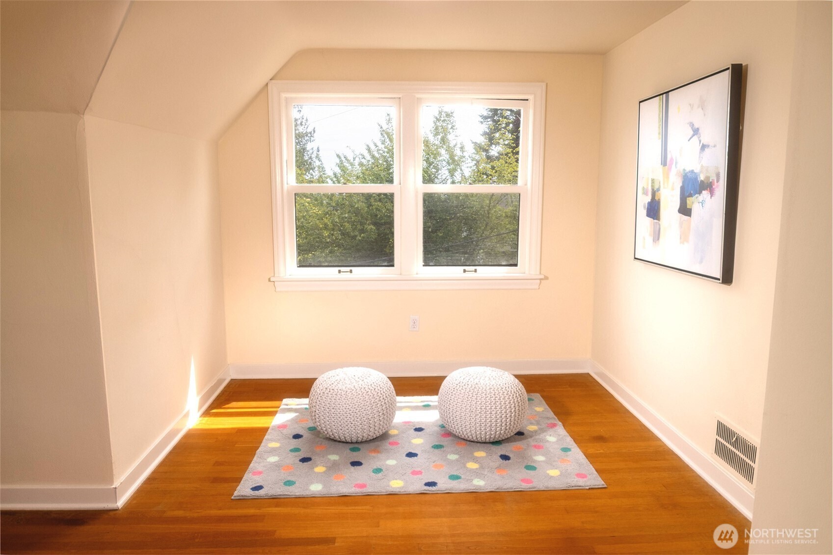 1403 2nd Avenue N, Seattle, WA 98109-3110