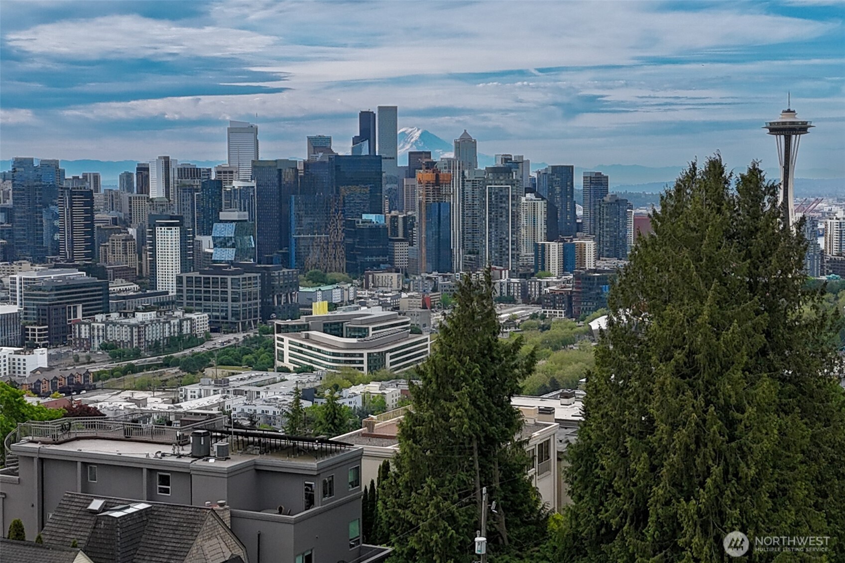 1403 2nd Avenue N, Seattle, WA 98109-3110
