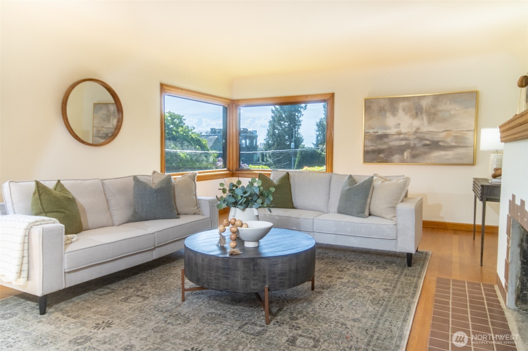 1403 2nd Avenue N, Seattle, WA 98109-3110