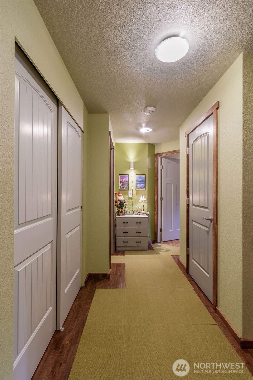 105 Jack Fir Court E, Packwood, WA 98361