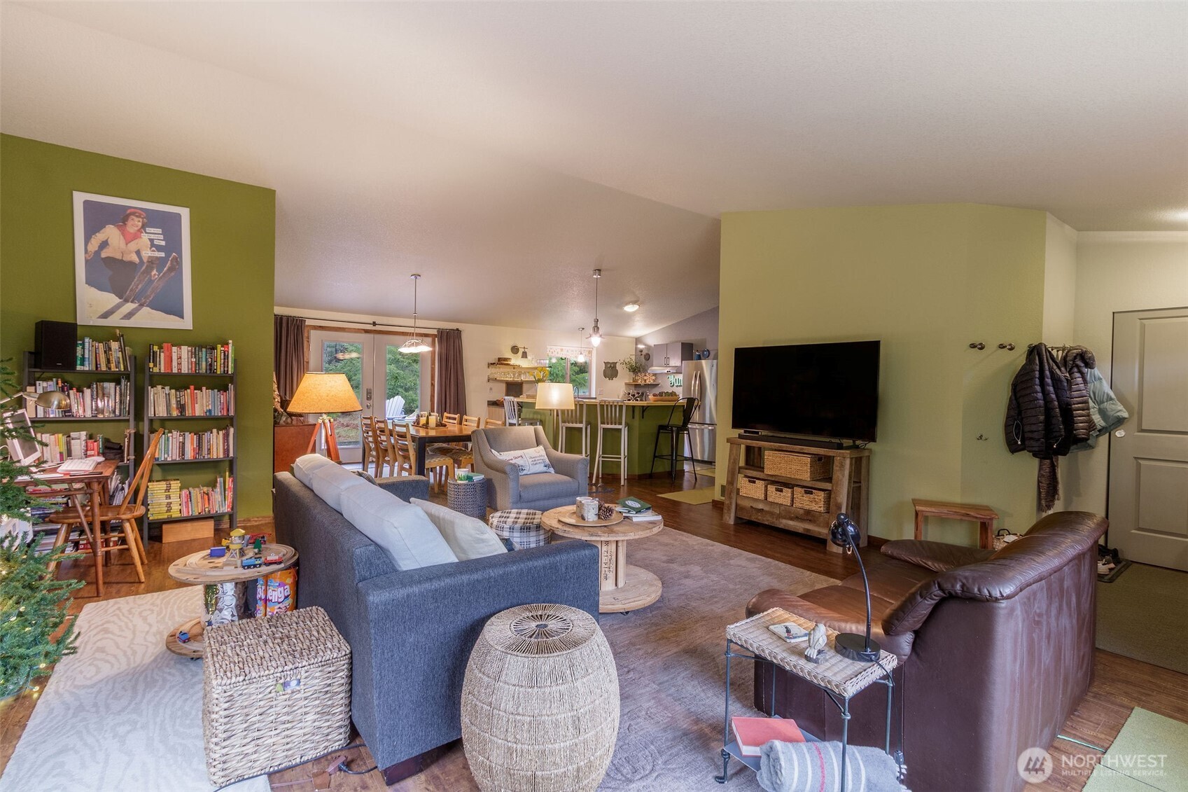 105 Jack Fir Court E, Packwood, WA 98361