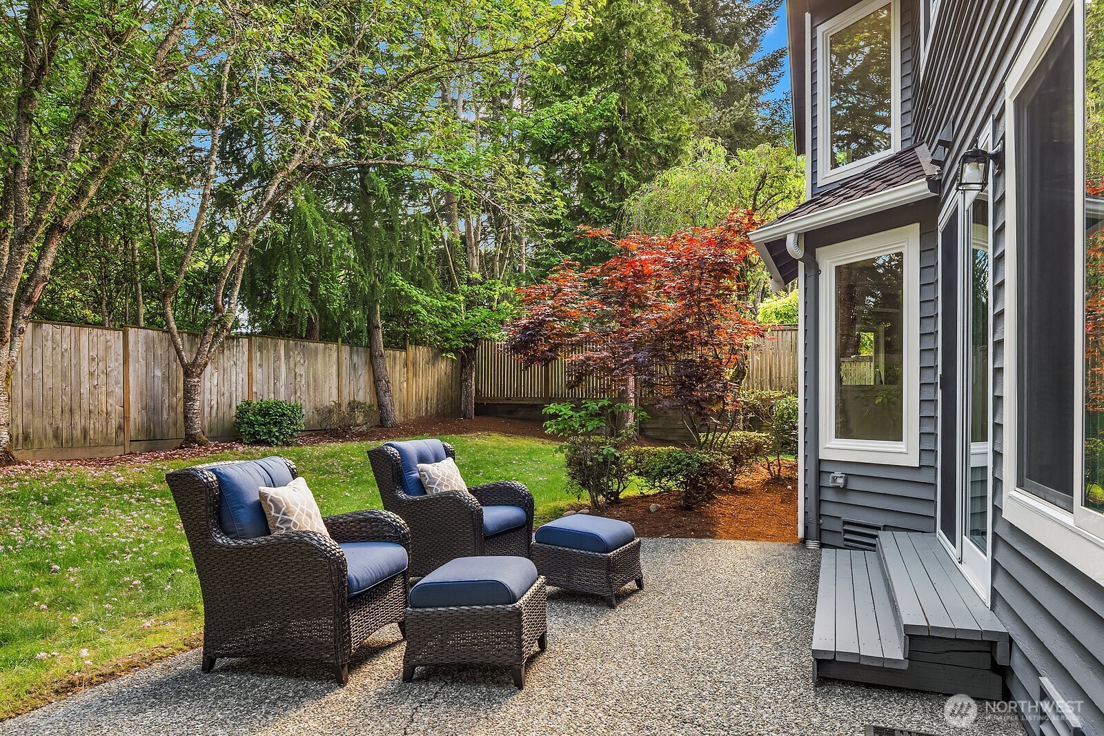 23203 NE 18th Place , Sammamish, WA 98074