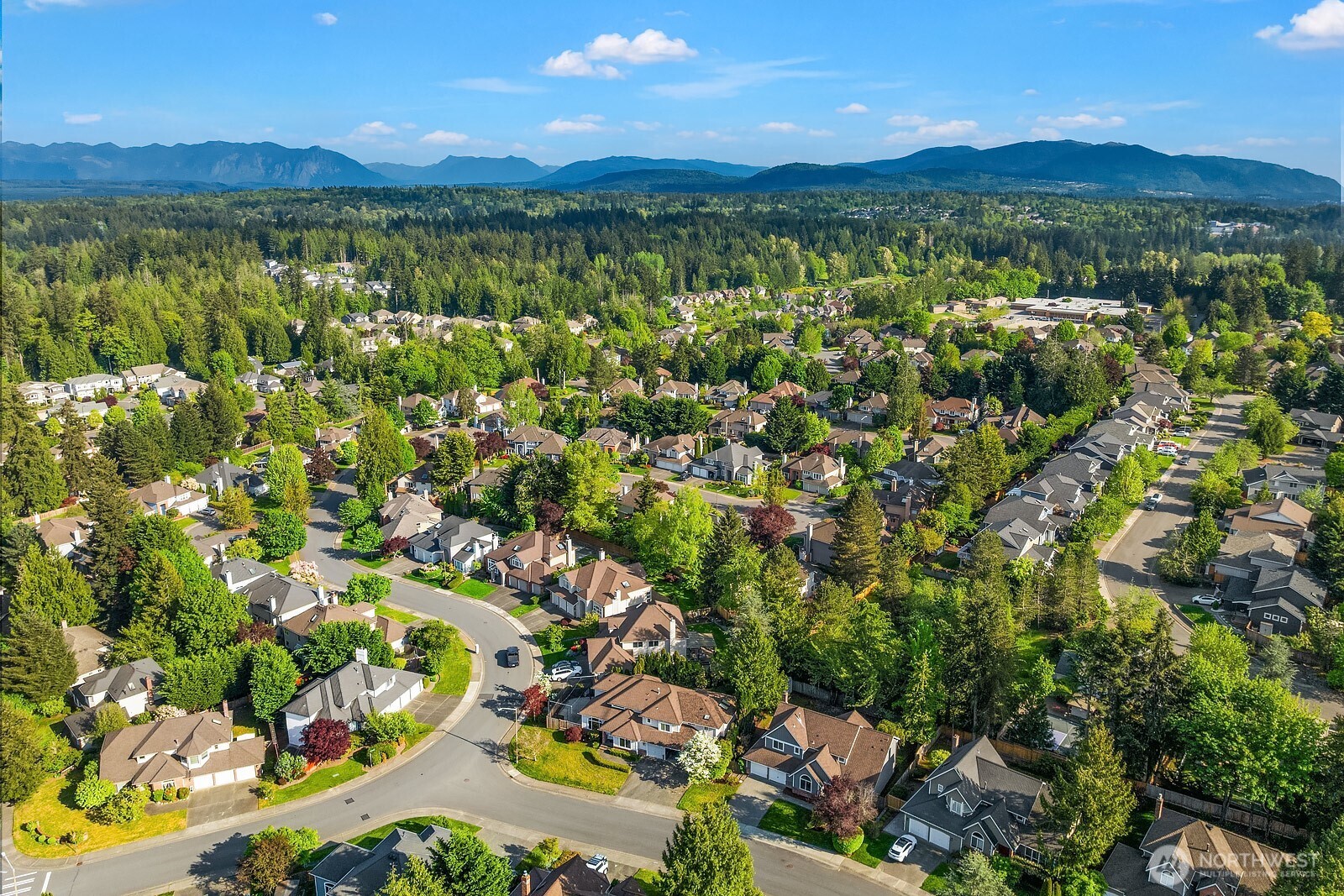 23203 NE 18th Place , Sammamish, WA 98074