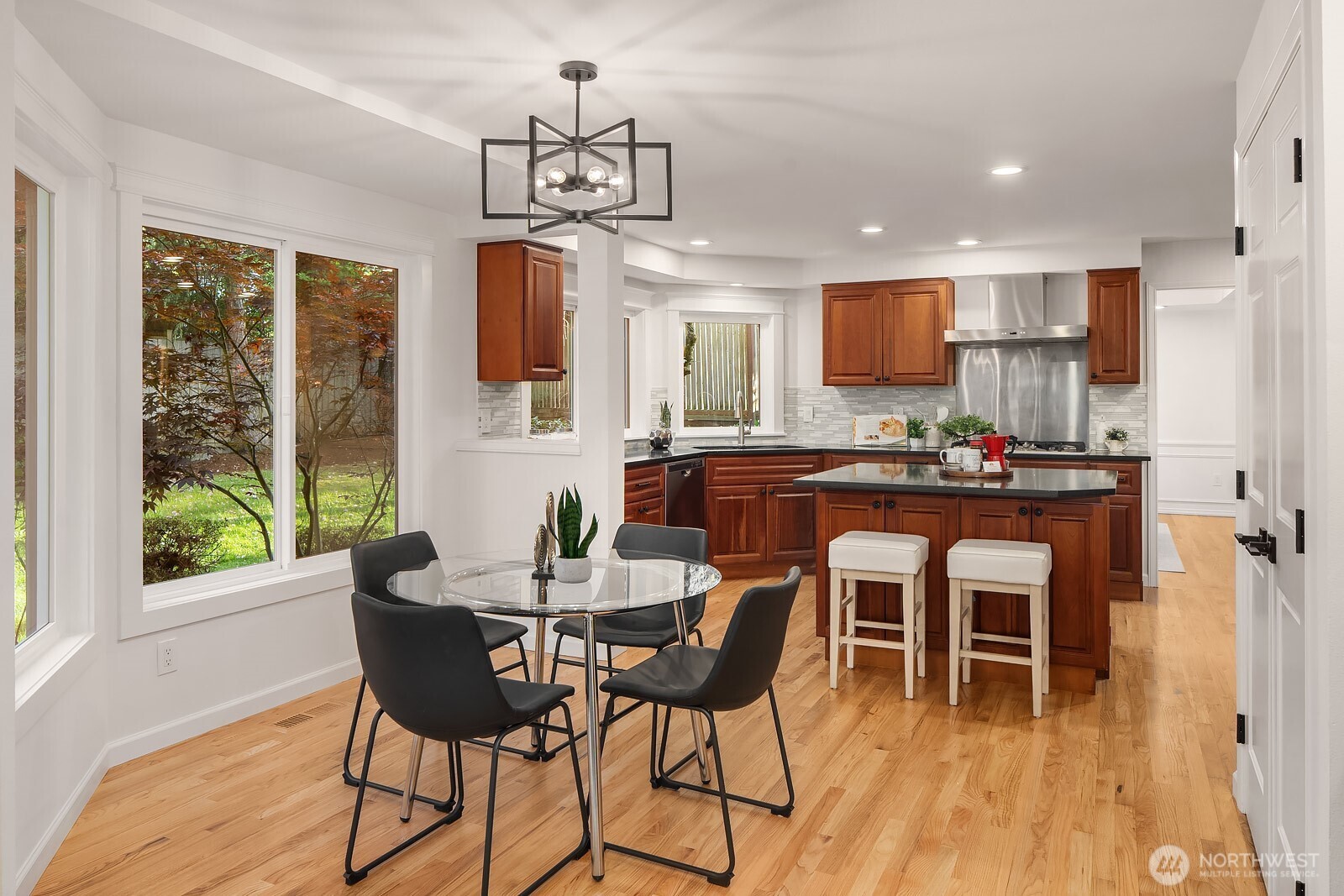 23203 NE 18th Place , Sammamish, WA 98074
