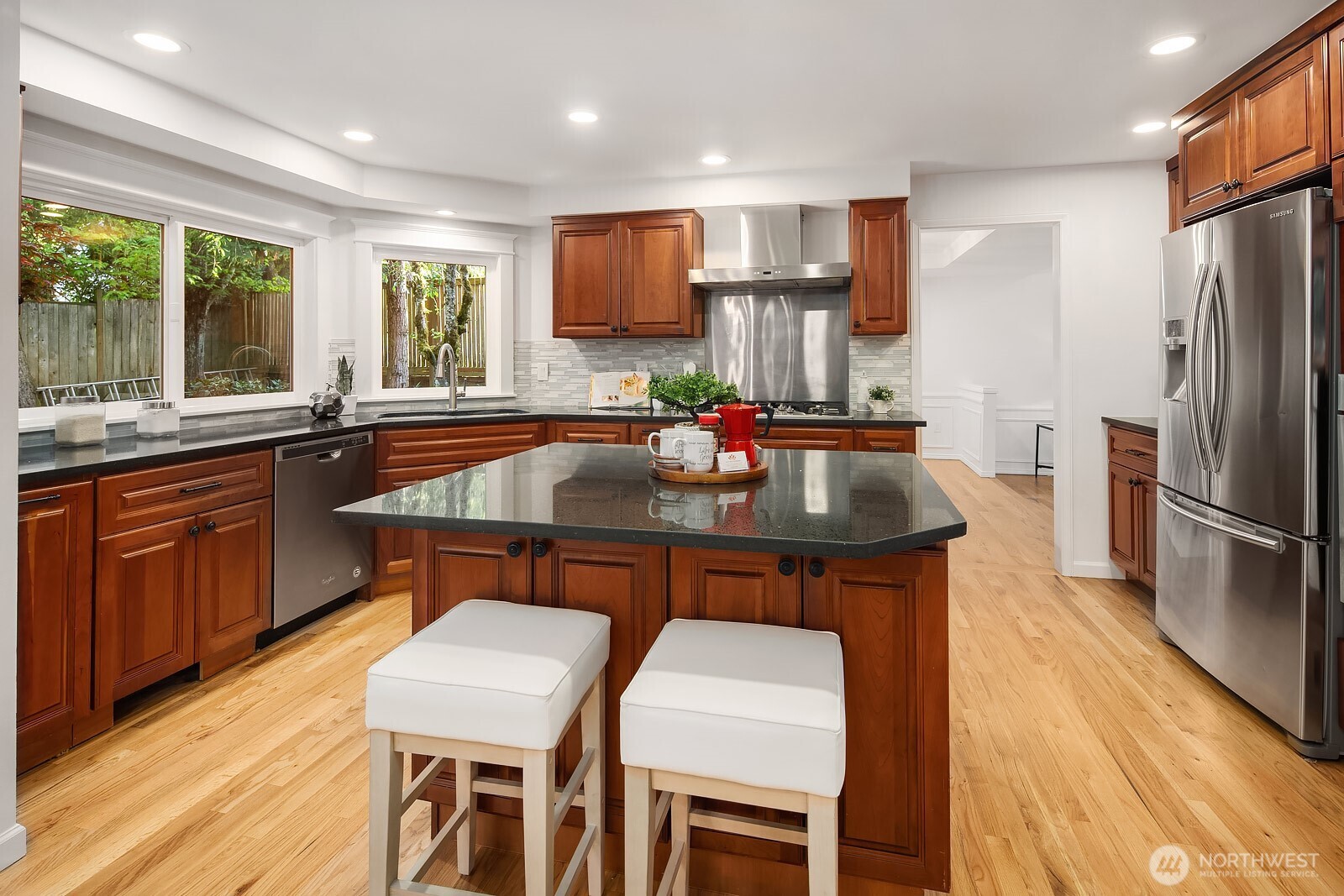23203 NE 18th Place , Sammamish, WA 98074