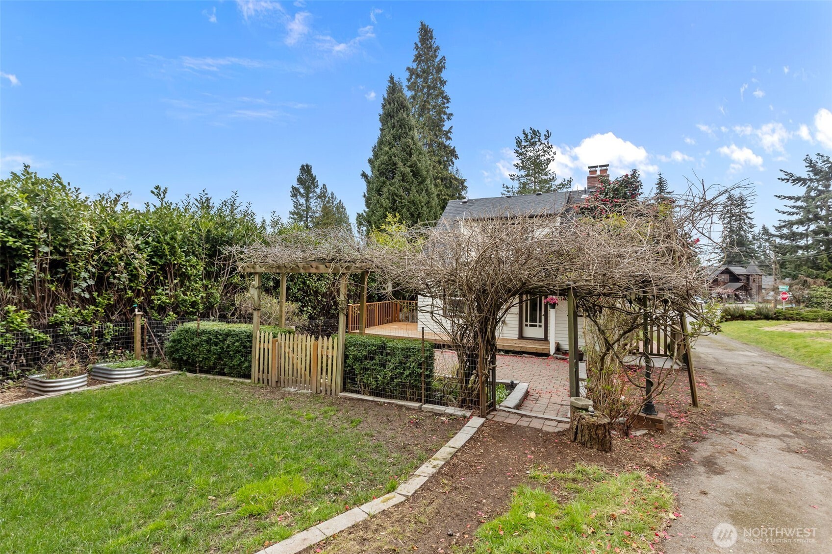 7030 Beverly Boulevard , Everett, WA 98203
