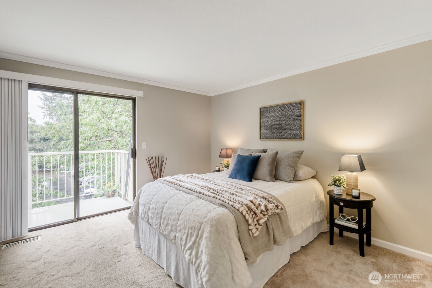 9900 NE 124th Street #1306, Kirkland, WA 98034
