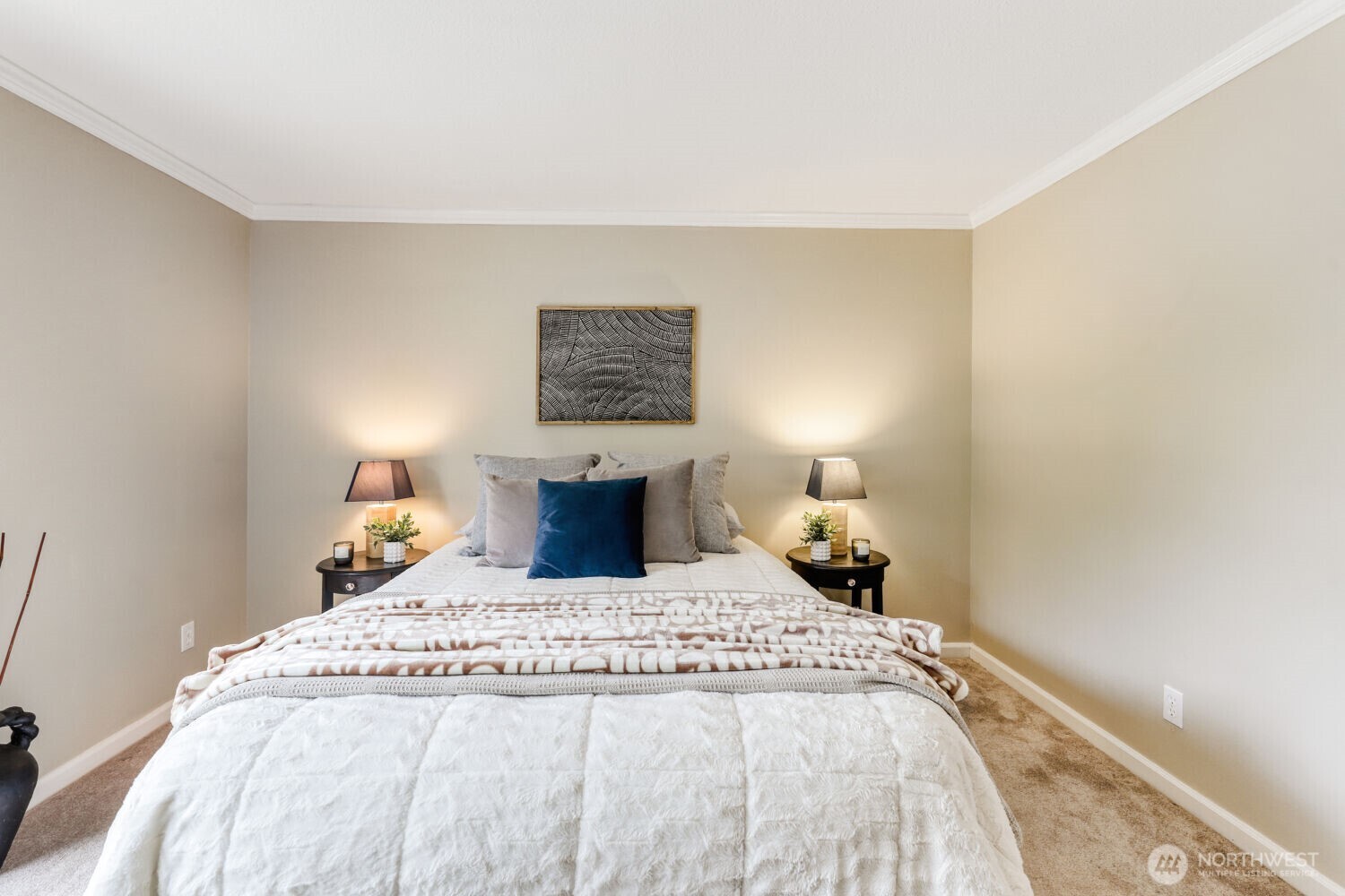 9900 NE 124th Street #1306, Kirkland, WA 98034