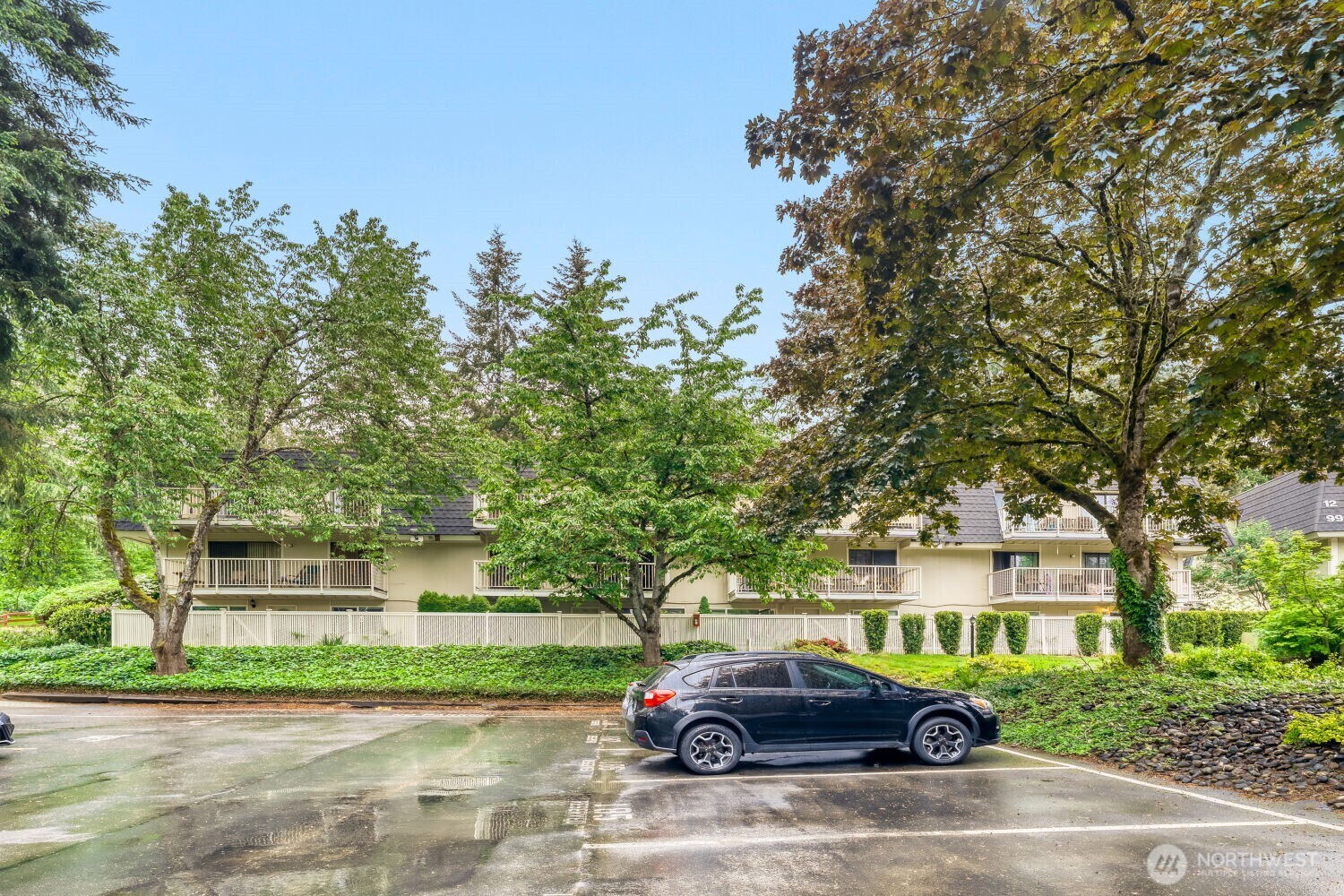 9900 NE 124th Street #1306, Kirkland, WA 98034