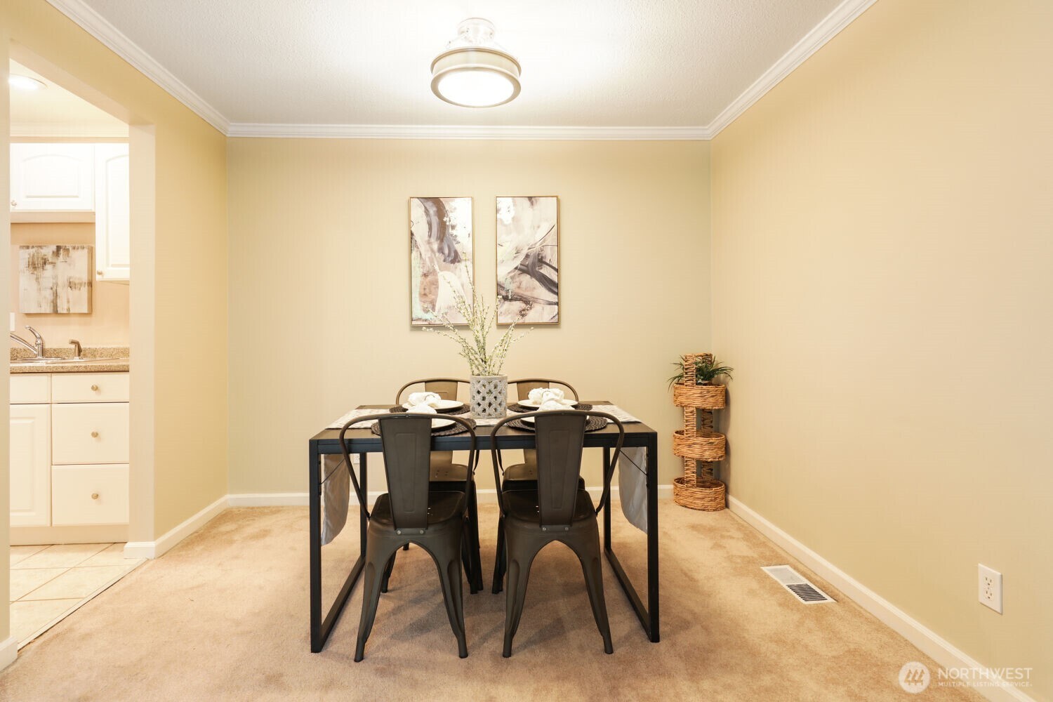 9900 NE 124th Street #1306, Kirkland, WA 98034