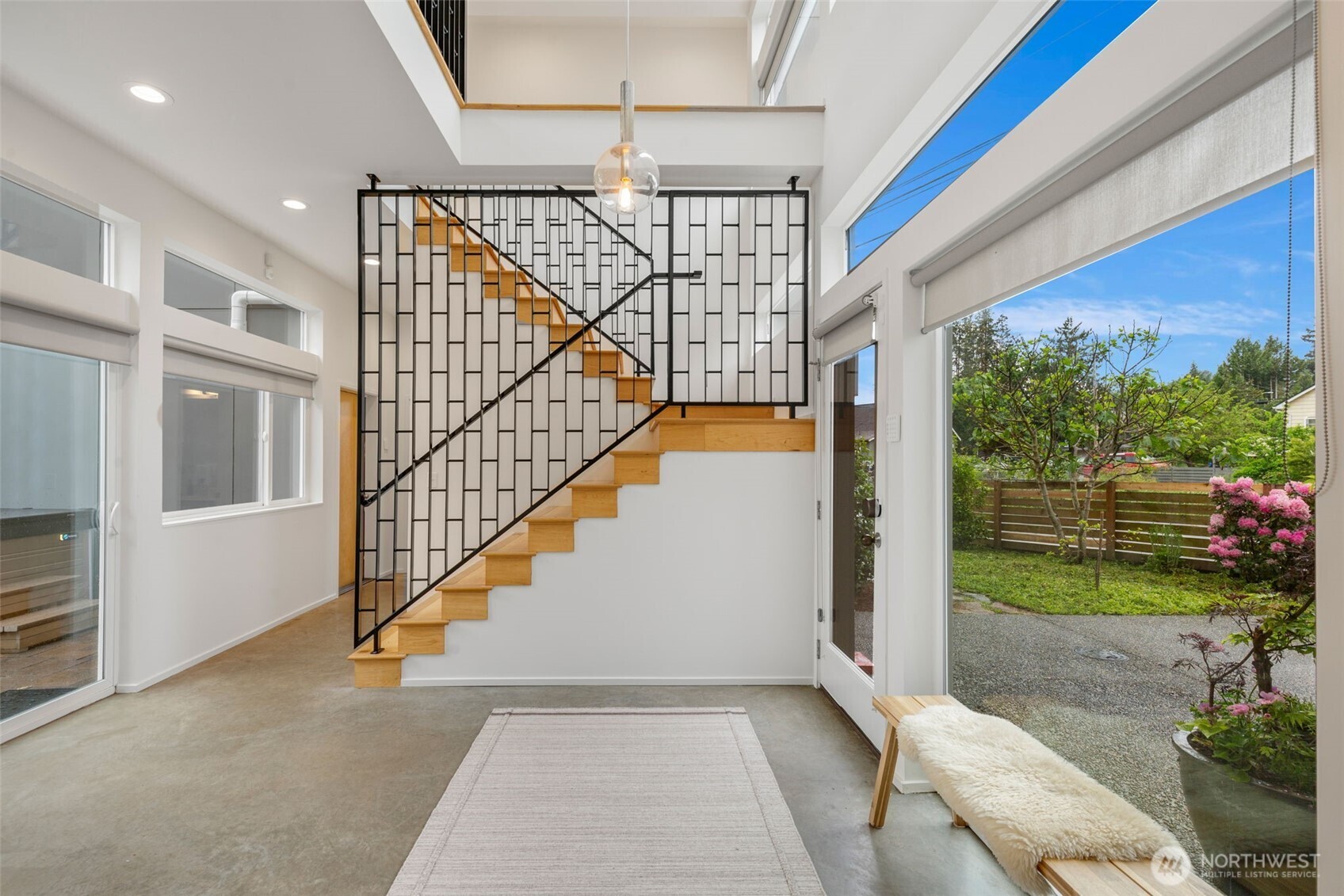 3200 E Republican Street , Seattle, WA 98112