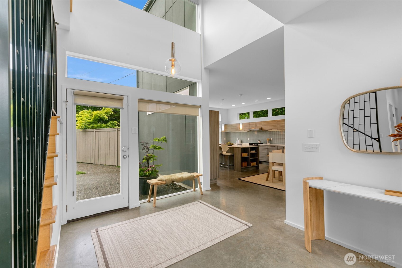 3200 E Republican Street , Seattle, WA 98112