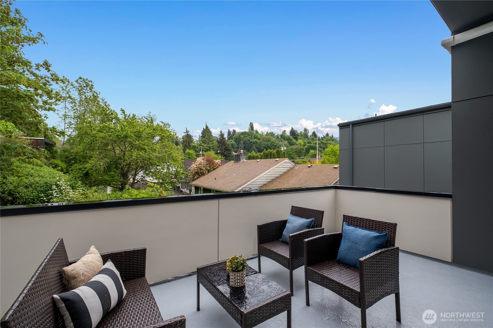 3200 E Republican Street , Seattle, WA 98112