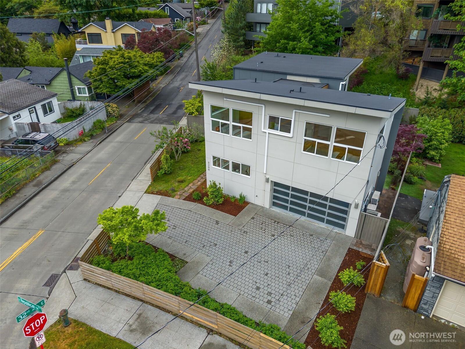 3200 E Republican Street , Seattle, WA 98112