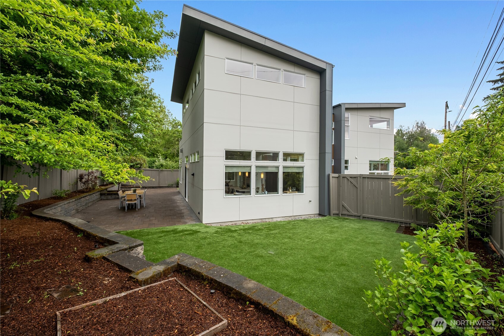 3200 E Republican Street , Seattle, WA 98112